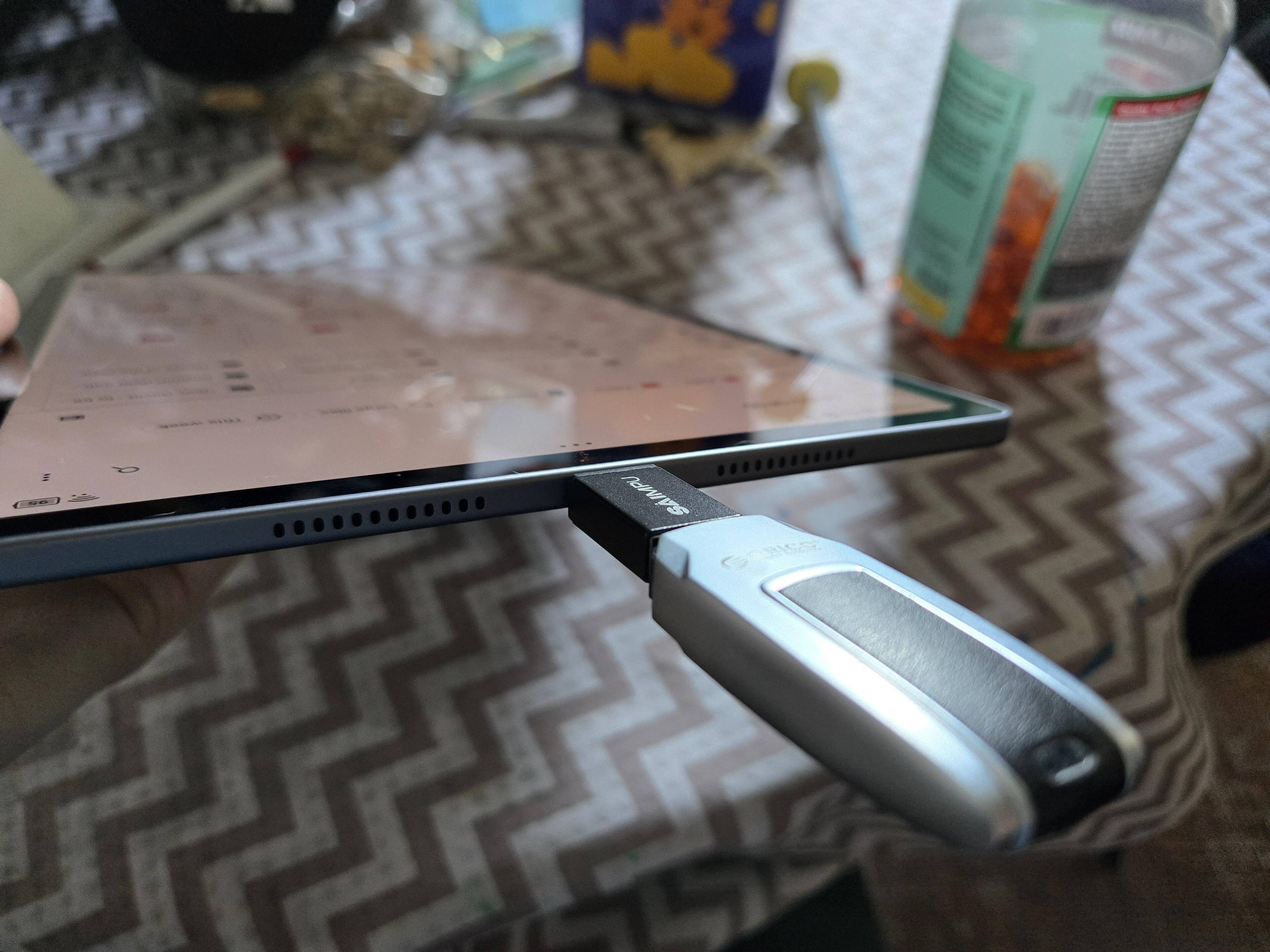 Using my USB drive to transfer large media files, click to load a larger version