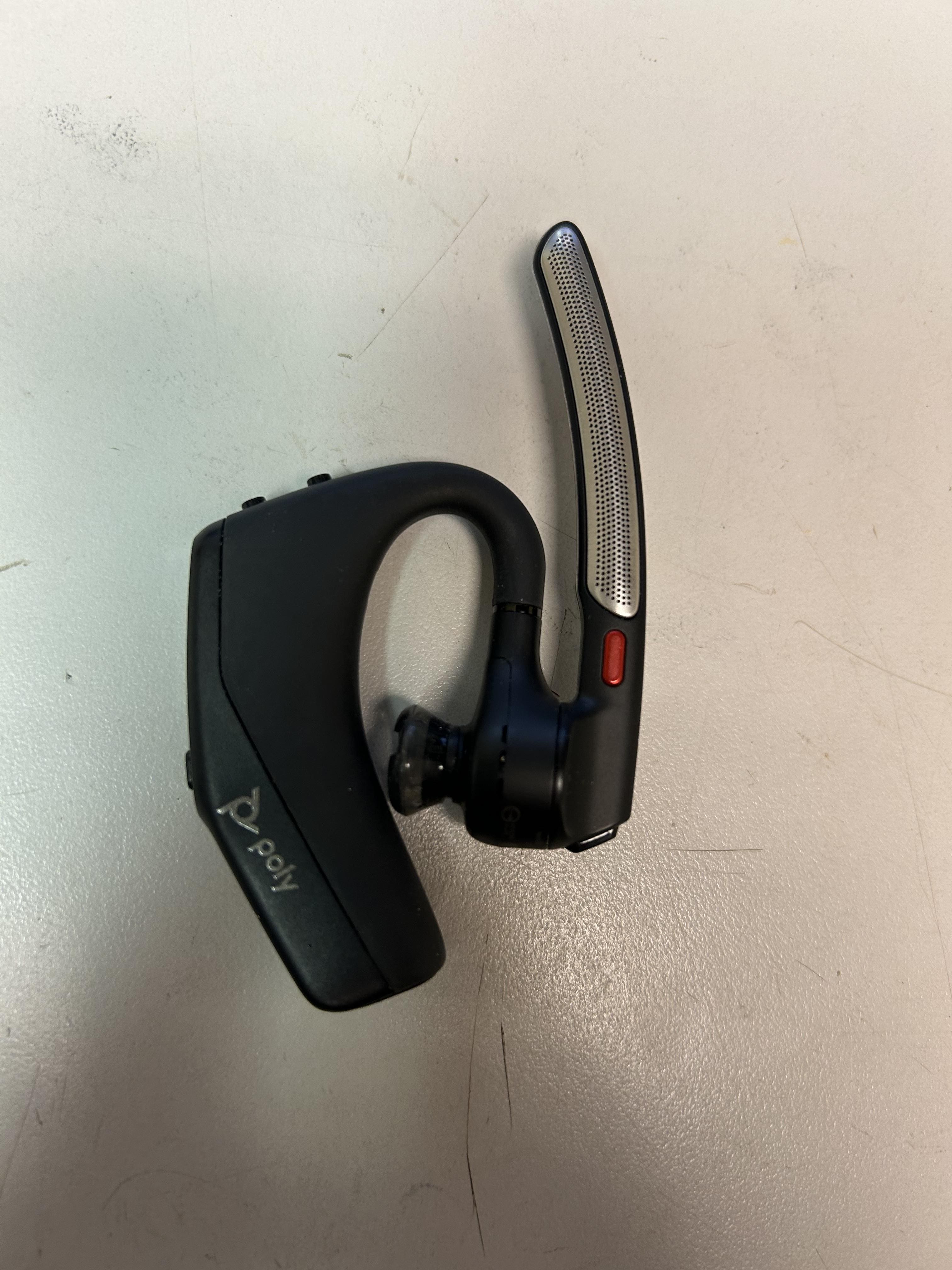 HP Poly Voyager Legend 30 Wireless Noise Cancelling In Ear Headset