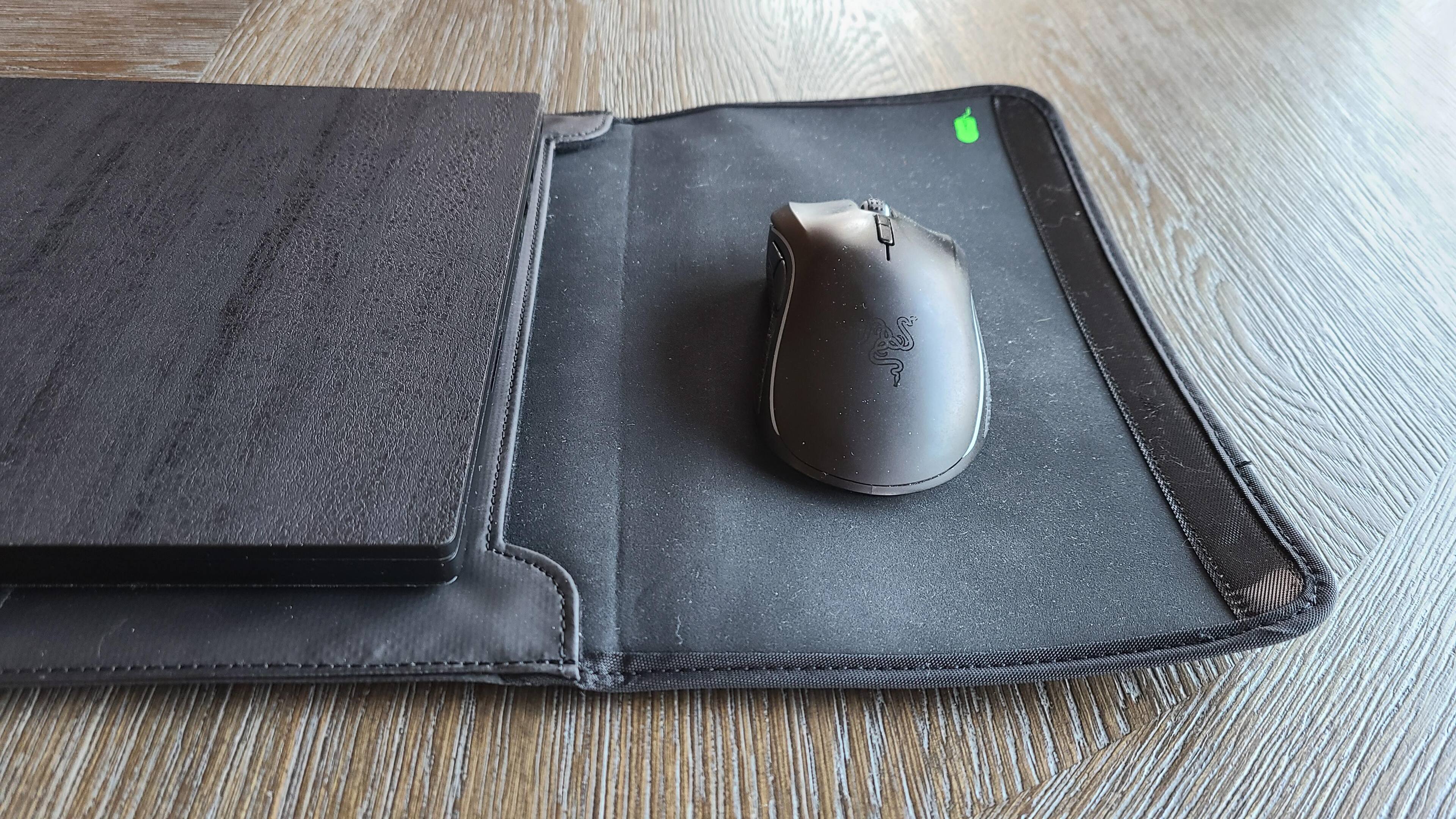 Razer Protective Sleeve V2 For 15.6
