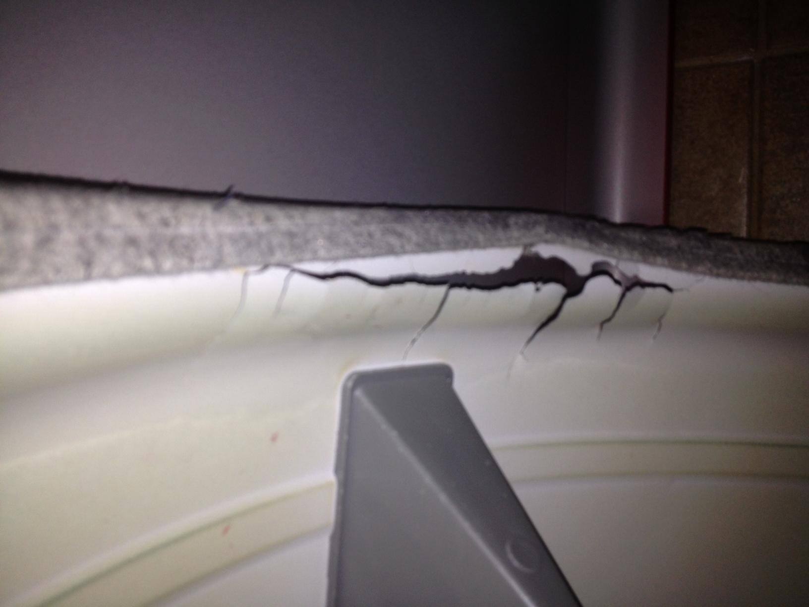 Where the steel drum broke, click to load a larger version