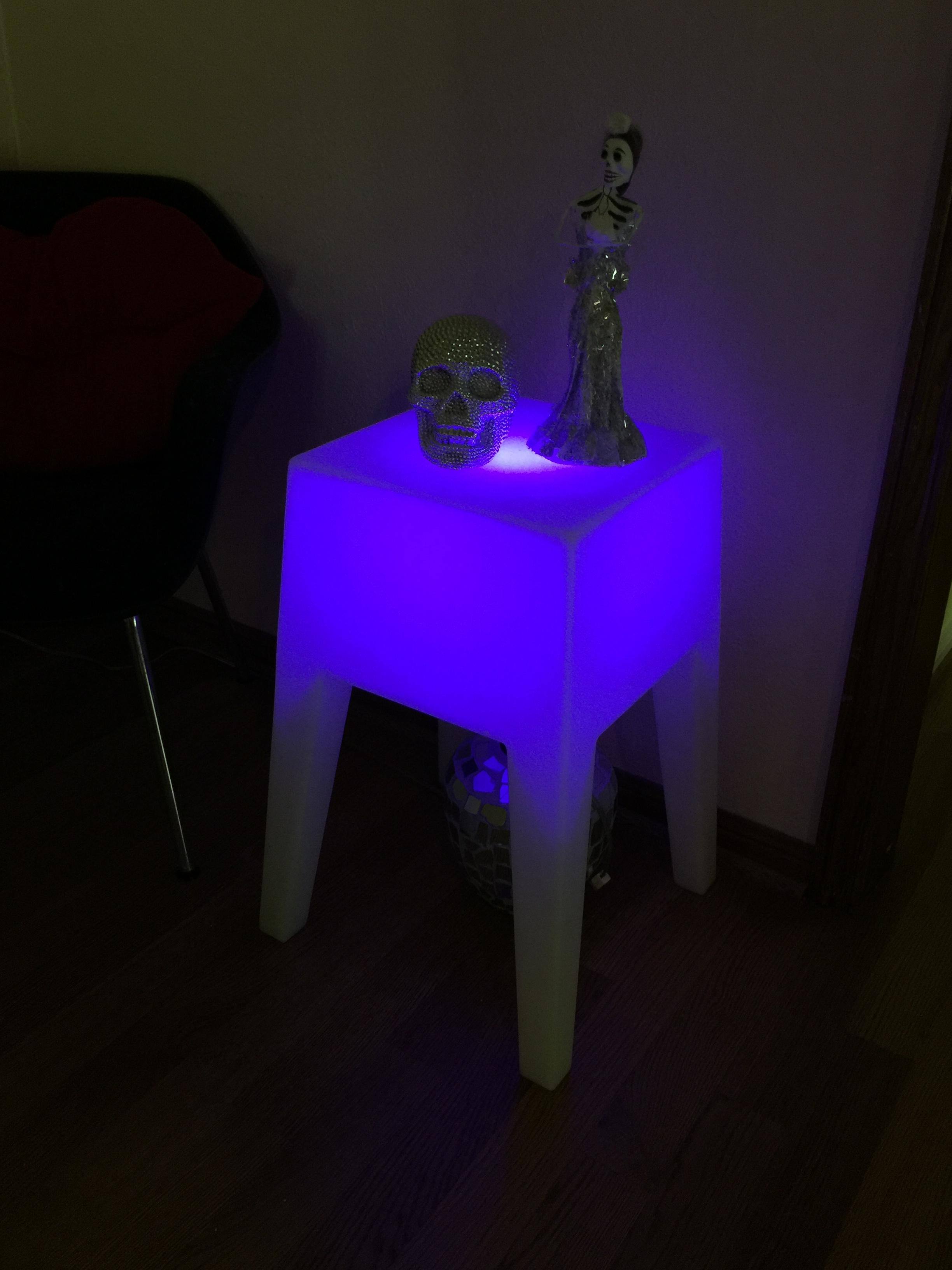 Hue A19 in Starck Table, click to load a larger version