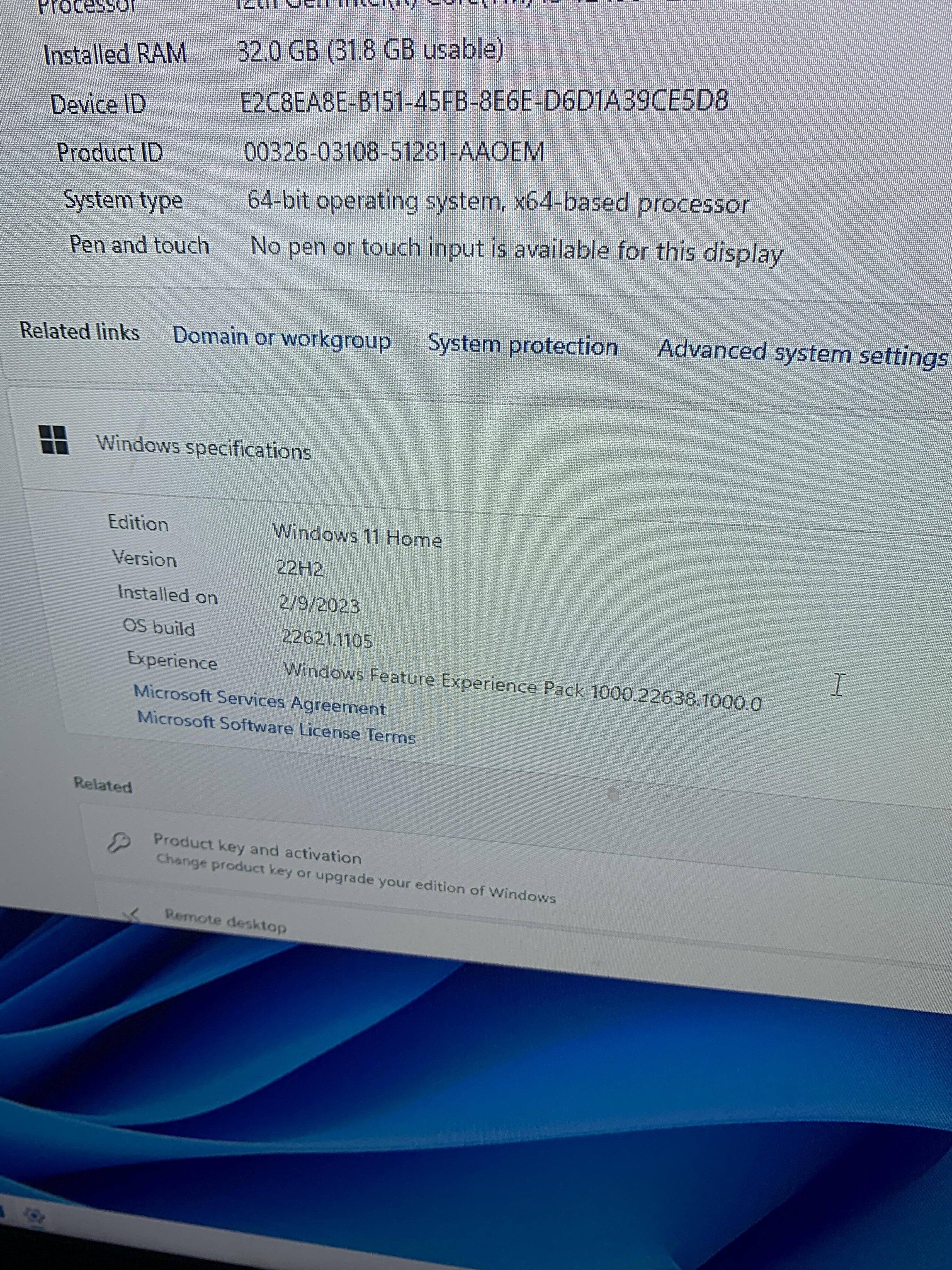 Microsoft Windows 11 Home 64 bit, DVD OEM Version Physical English