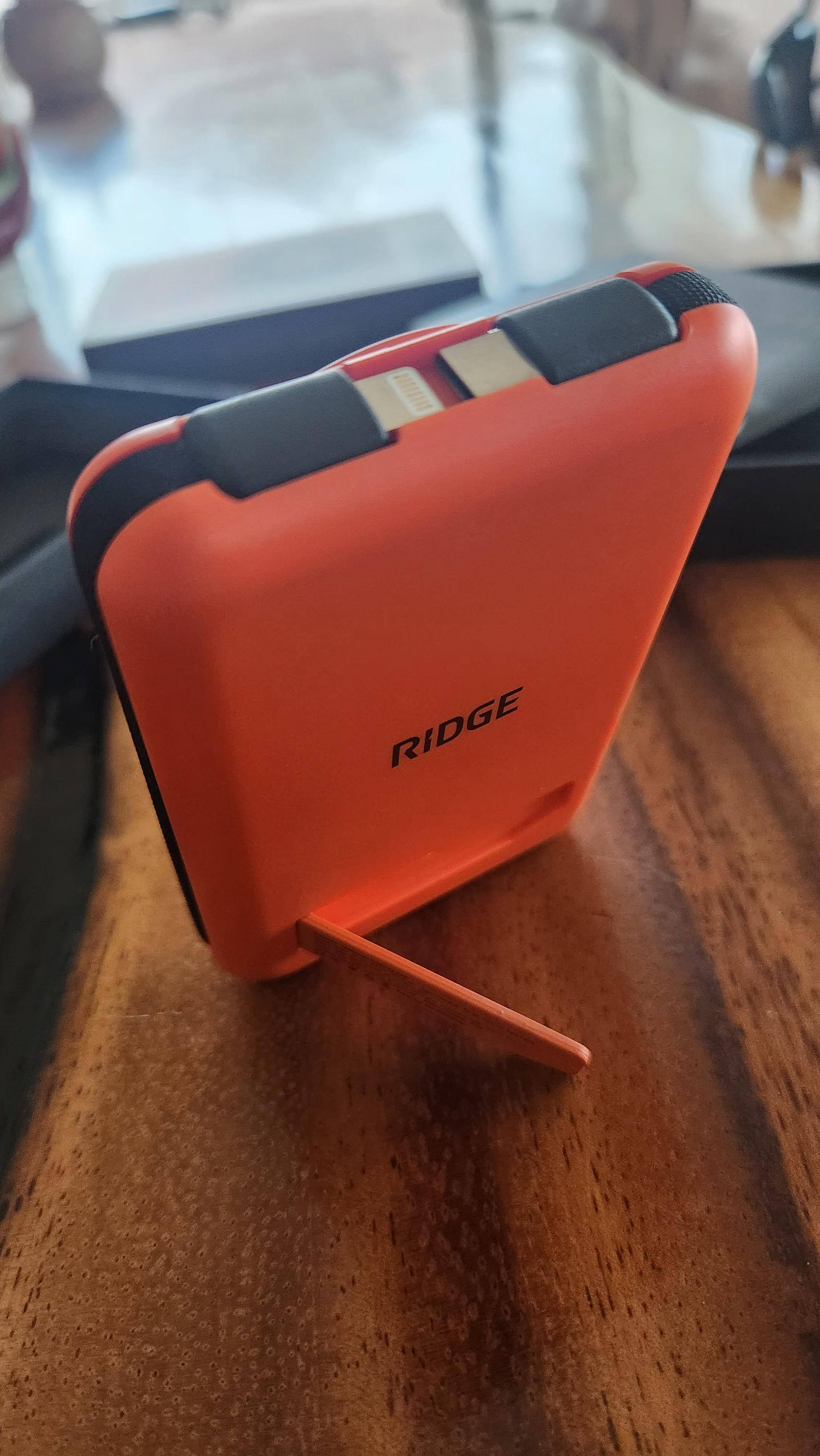 Solid kickstand, click to load a larger version