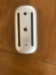 Apple Magic Mouse (Lightning Port) Wireless White MK2E3AM/A Apple Magic Mouse (Lightning Port) Wireless White MK2E3AM/A