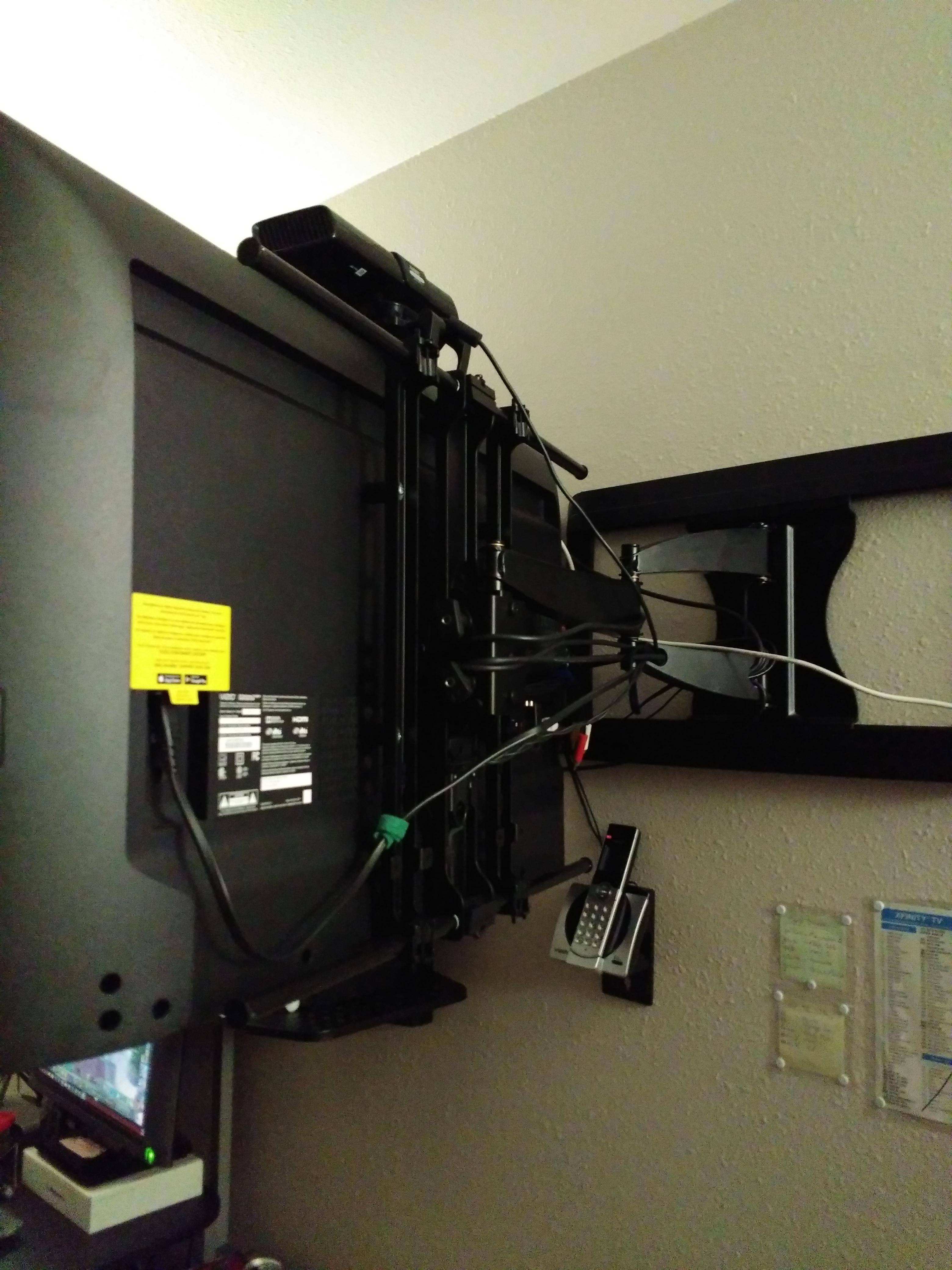 Swings and tilts easily!, click to load a larger version