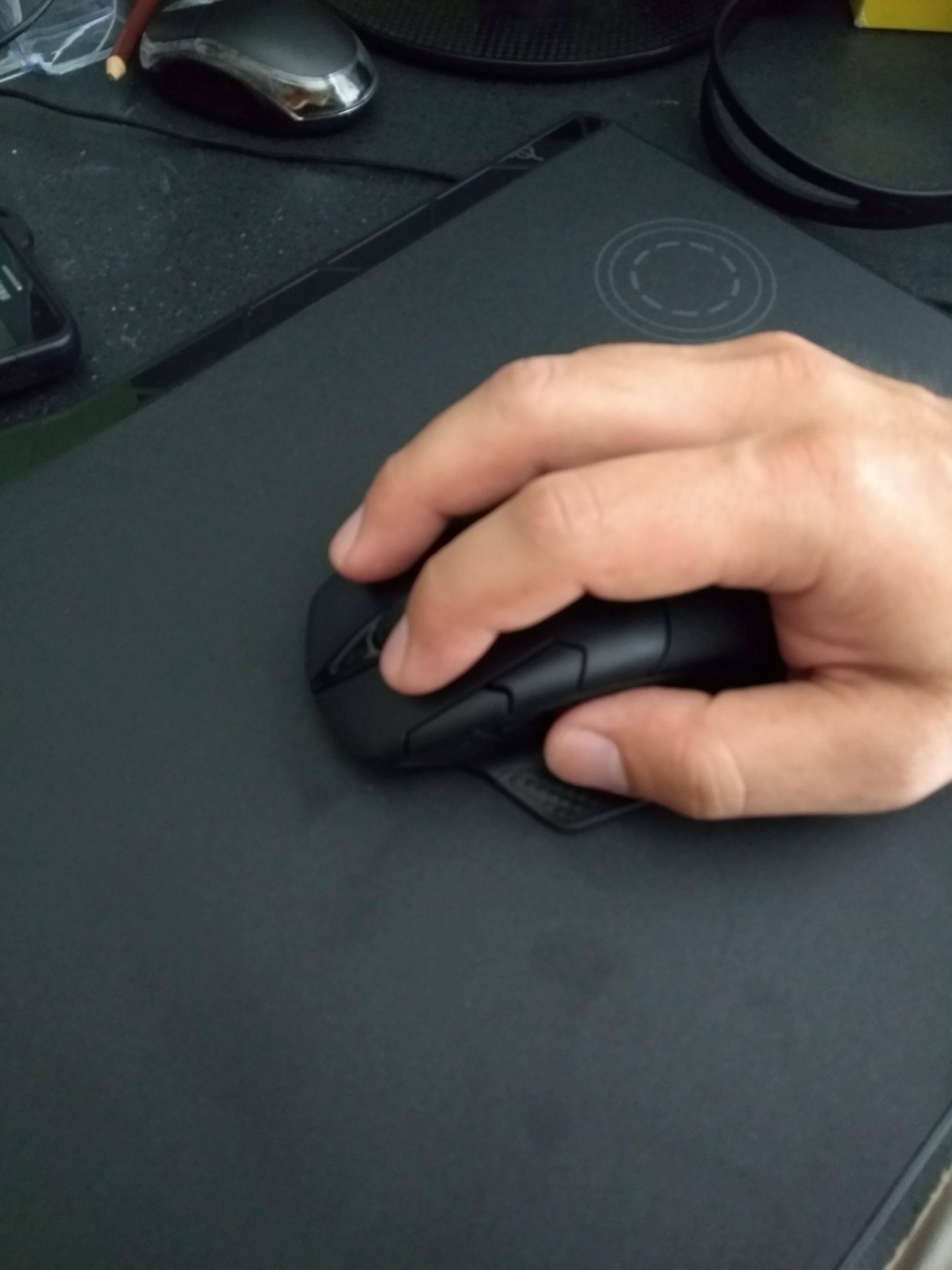 Large hand, click to load a larger version