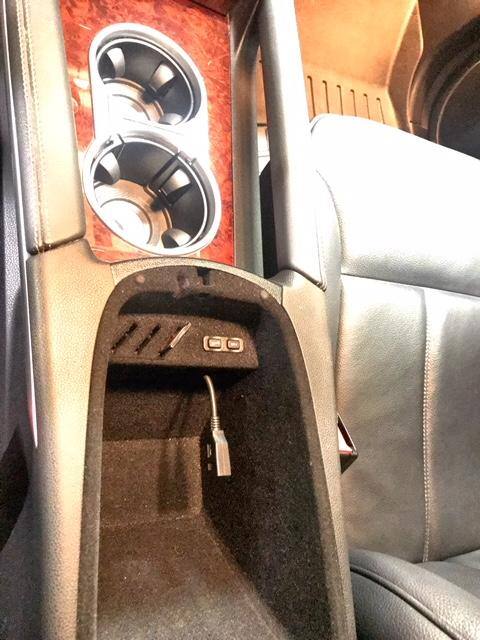 2012 Mercedes GL, click to load a larger version