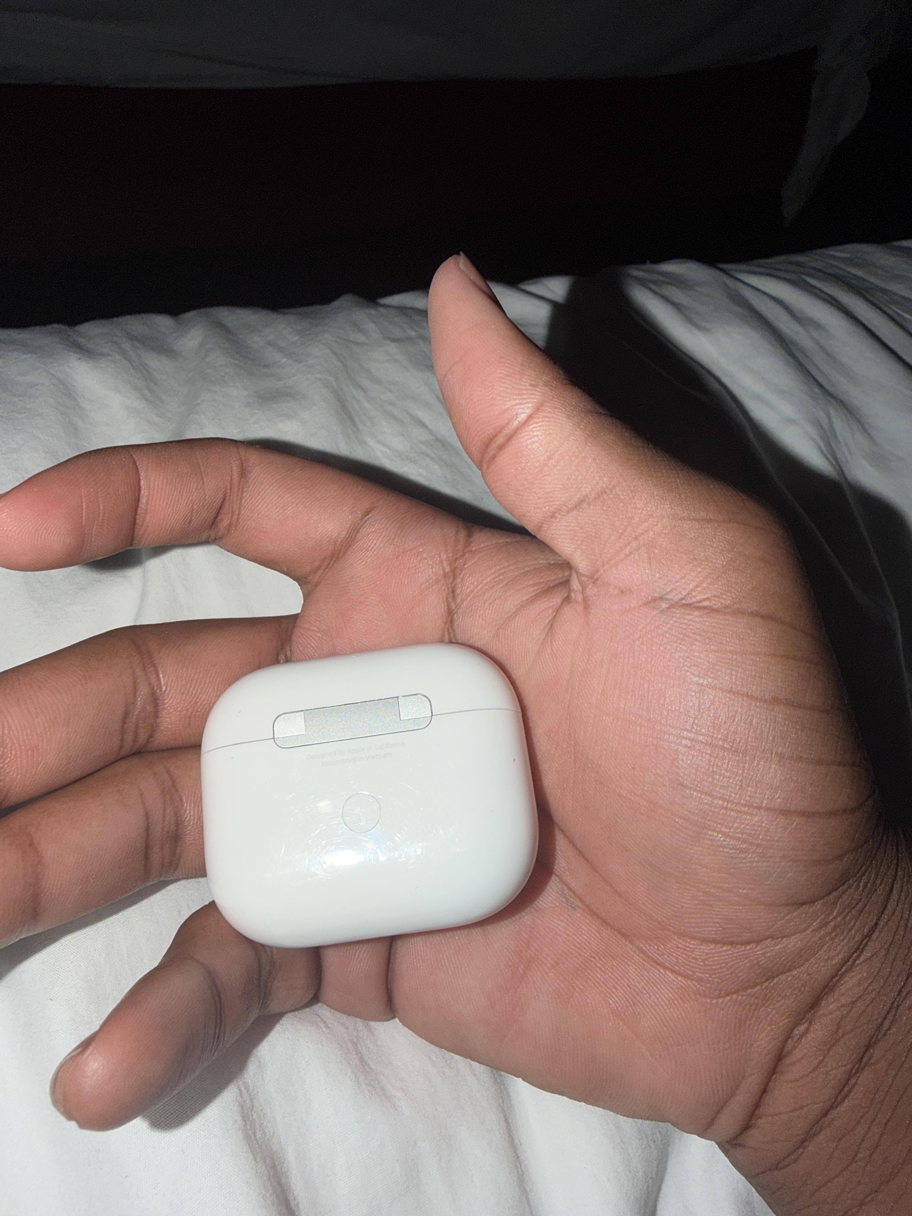 Apple AirPods 4 with Active Noise Cancellation White MXP93LL/A