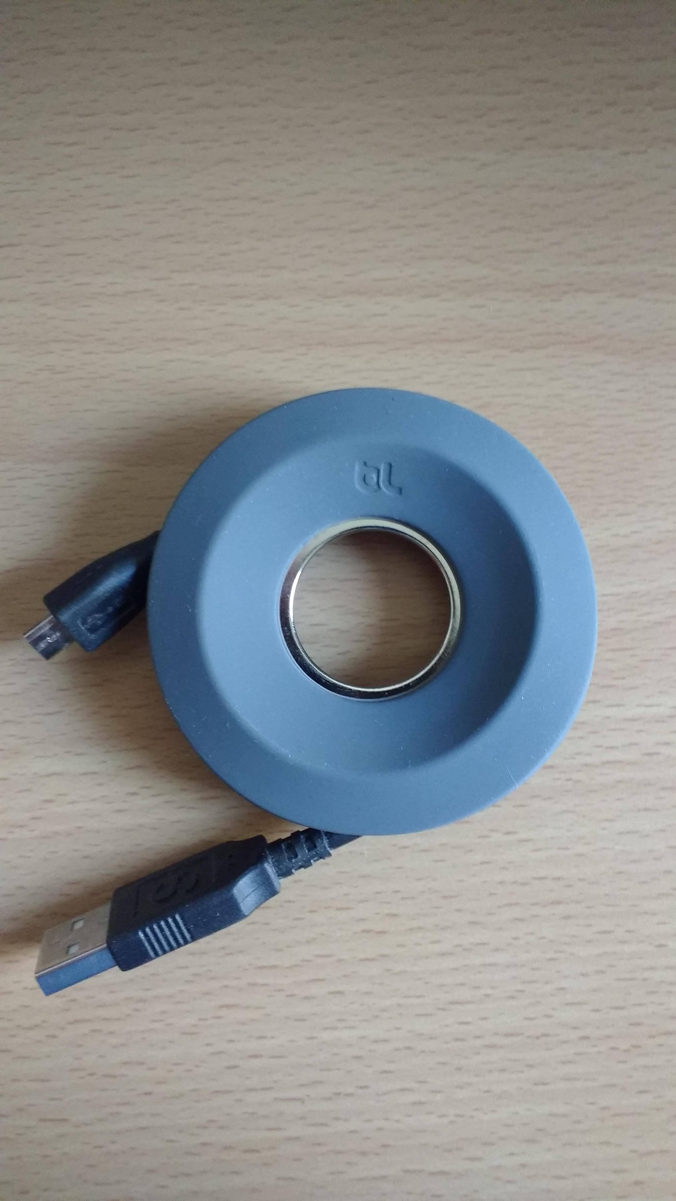 micro usb cable, click to load a larger version