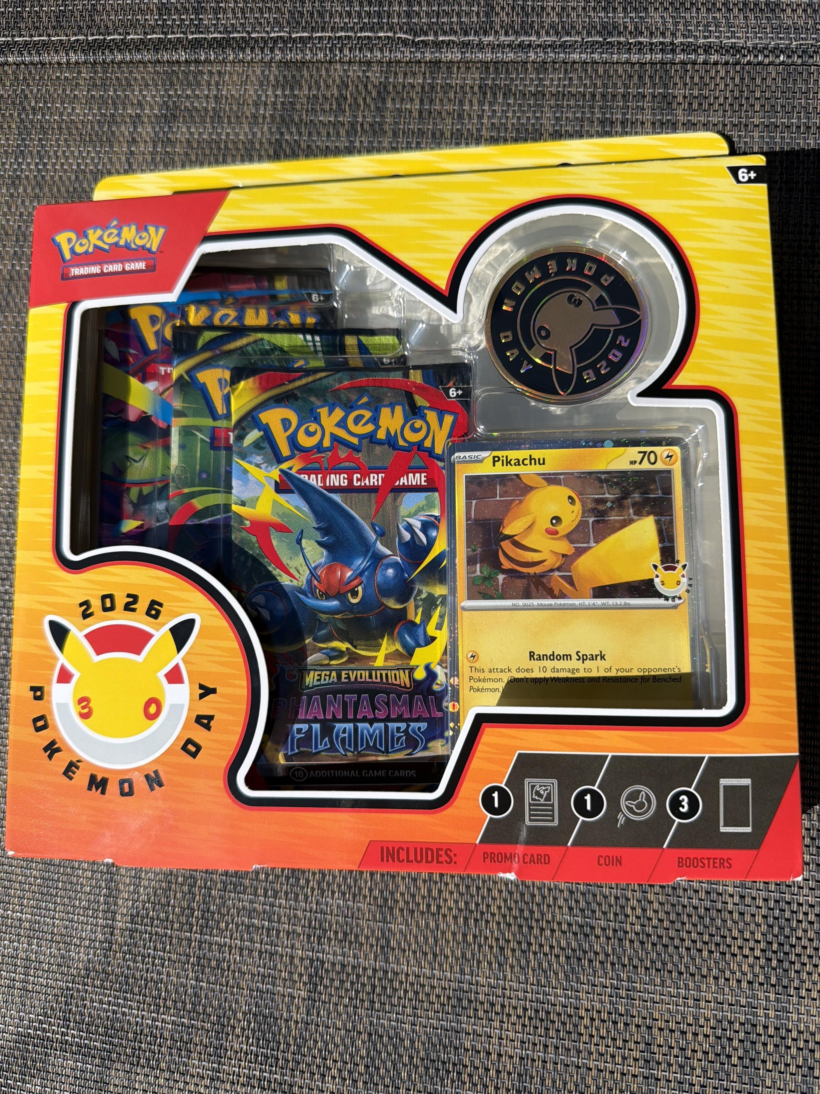 Pokmon Trading Card Game: Pokemon Day 2026 Collection 10-10394-108 - Best  Buy