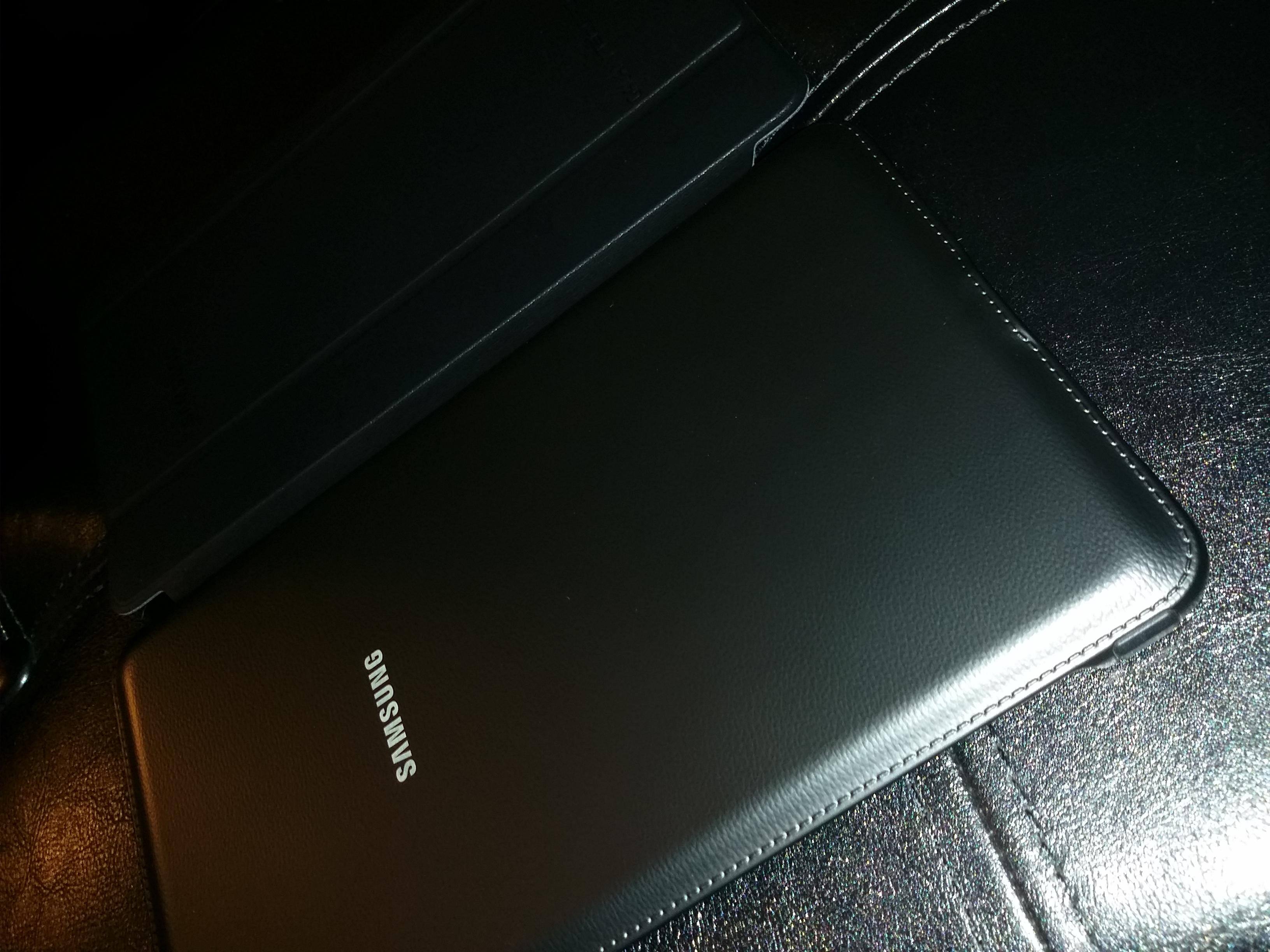 back lettering not pictured on websites, click to load a larger version