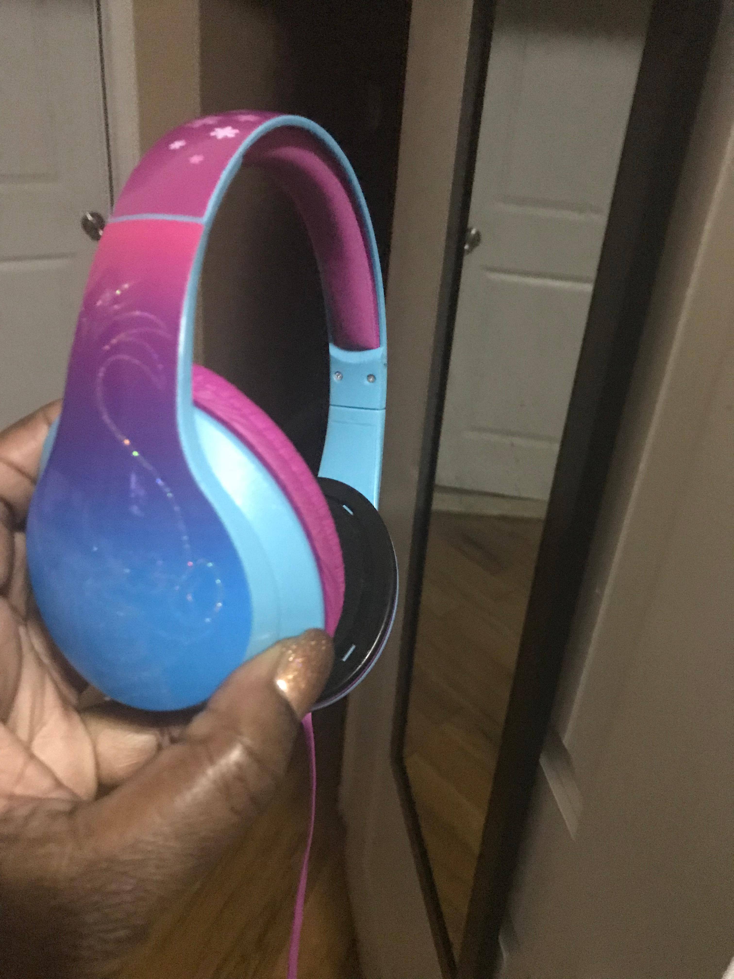 Trolls Headphones, click to load a larger version