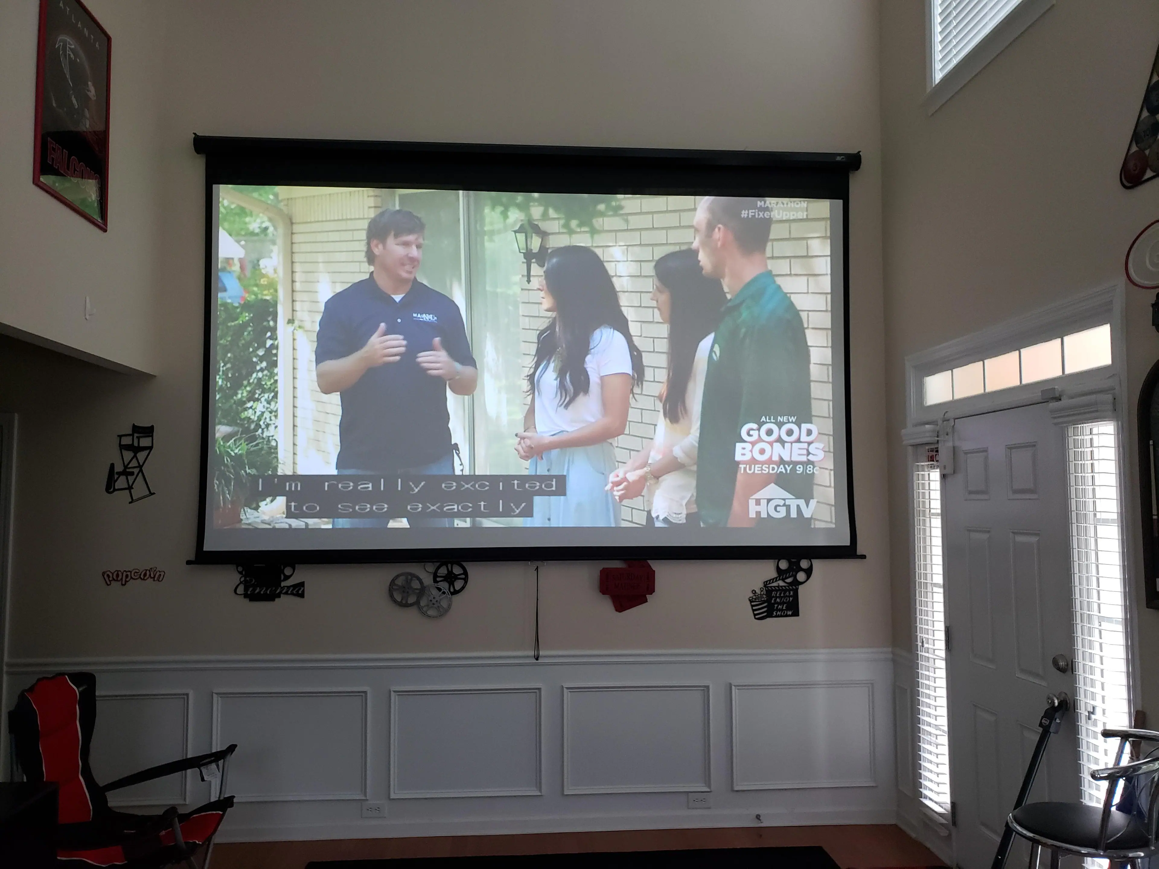 Ex5260 Performance in Ambient Lit Room, click to load a larger version