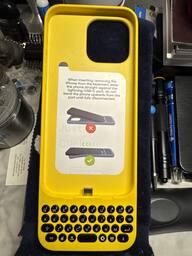 Clicks Keyboard for Apple iPhone 15 Pro Max London Sky CK Clicks Keyboard for Apple iPhone 15 Pro Max London Sky CK