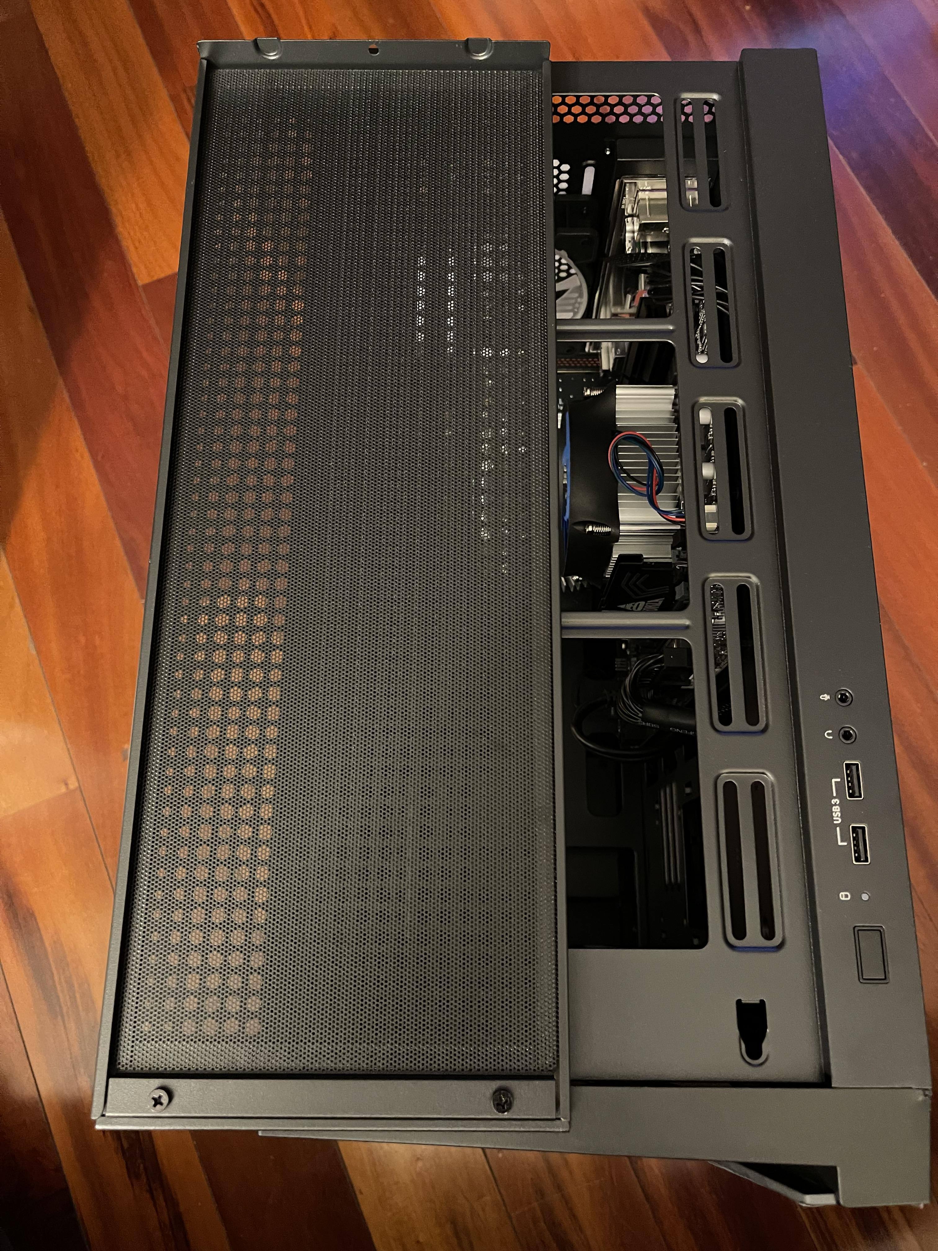 Top vent with dust filter, can support Radiator, click to load a larger version