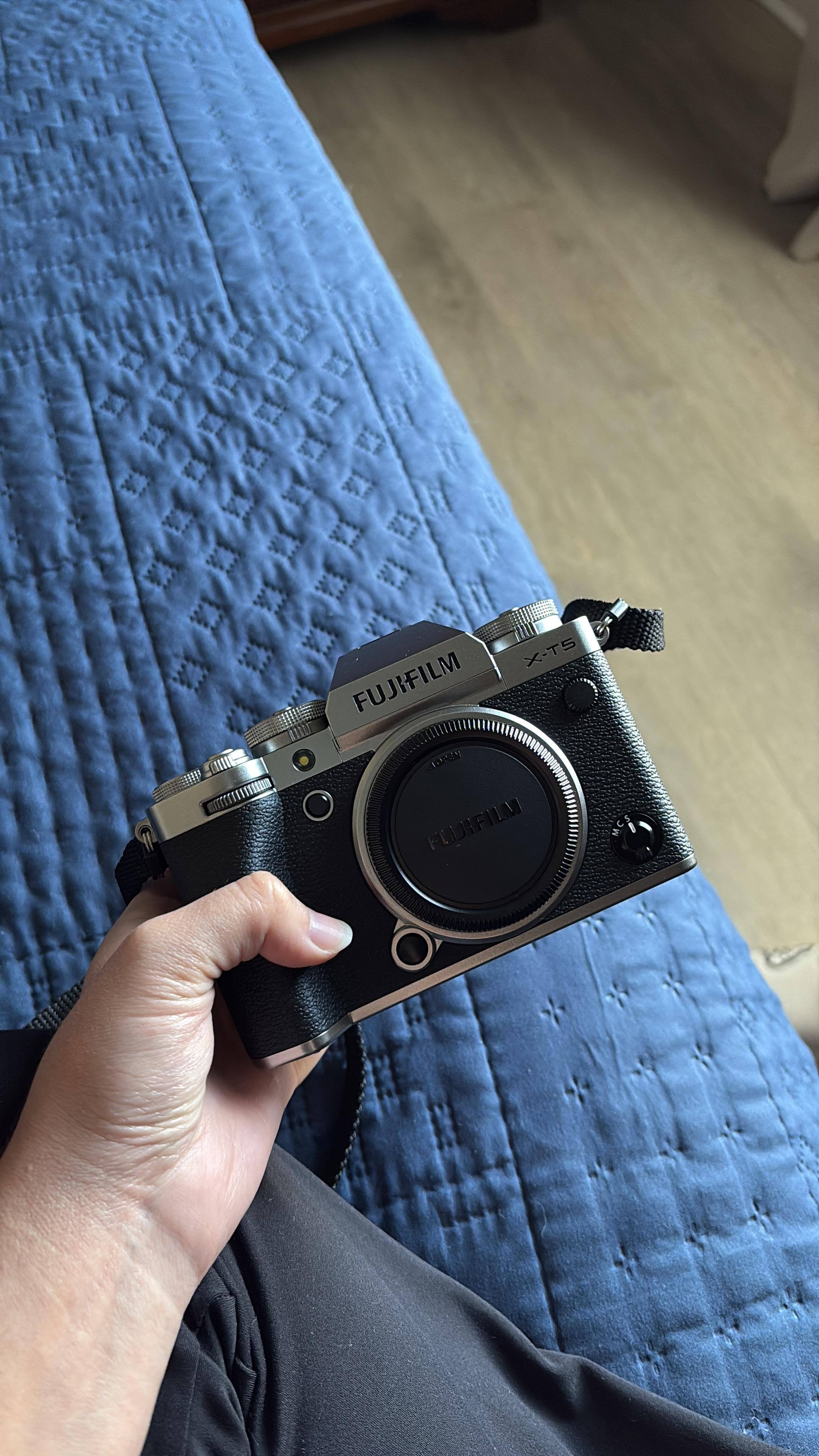 Fujifilm X T5 Mirrorless Camera (Body Only) Black 16953857