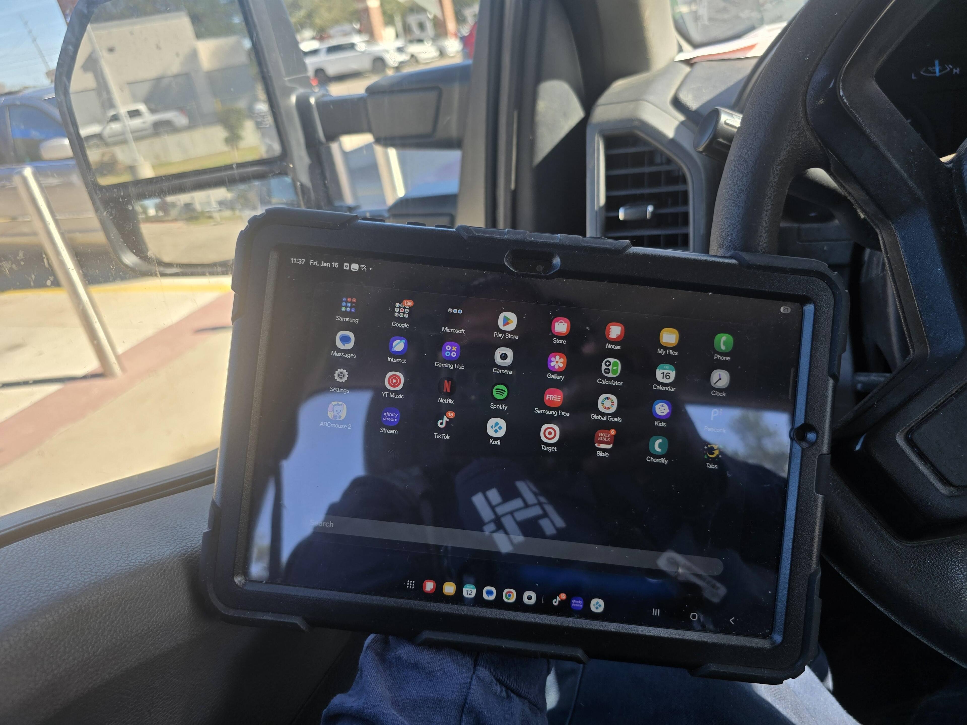 Customer provided, click to load a larger version