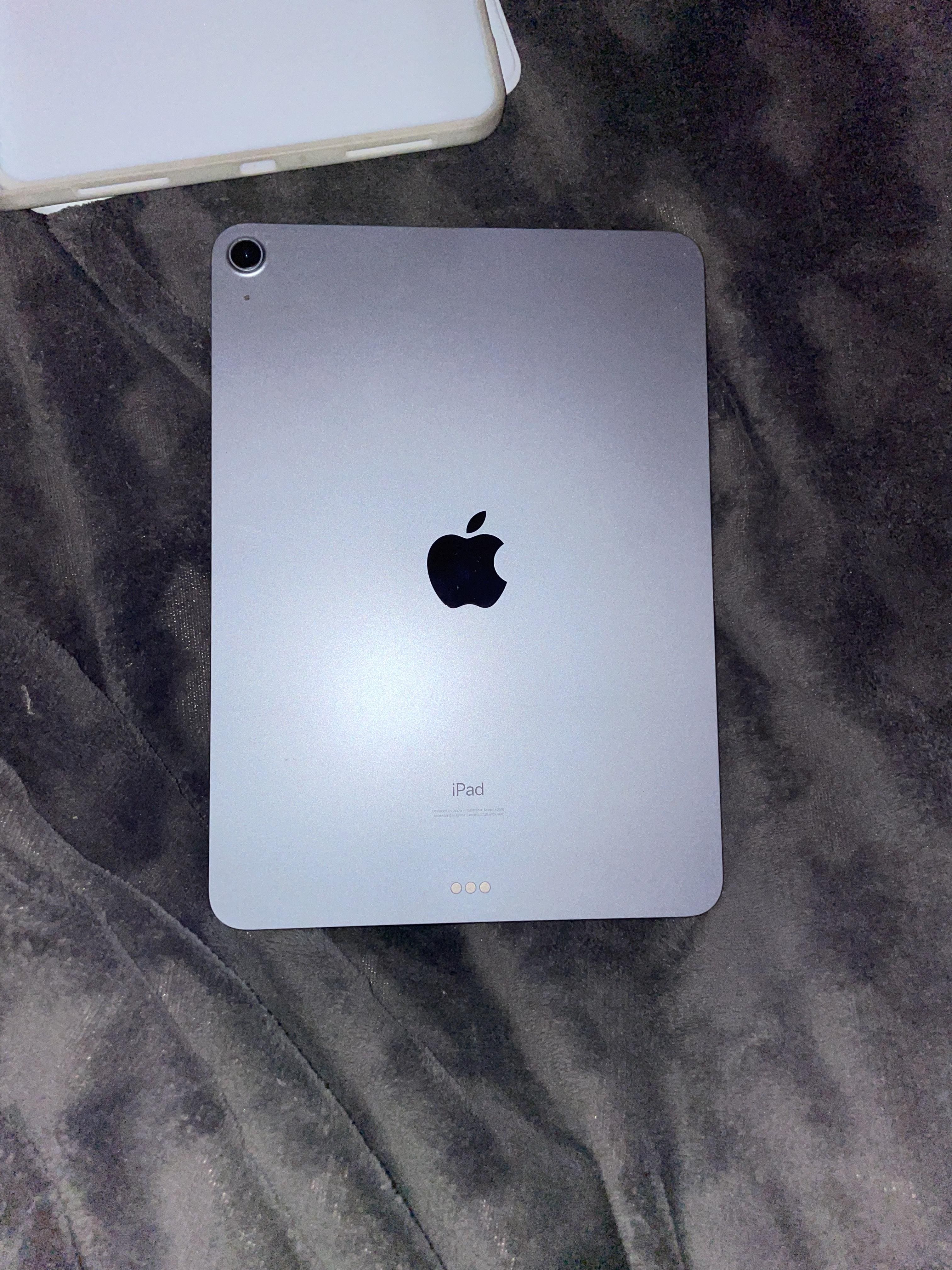 Apple 10.9 Inch iPad Air (4th Generation) with Wi Fi 64GB Space