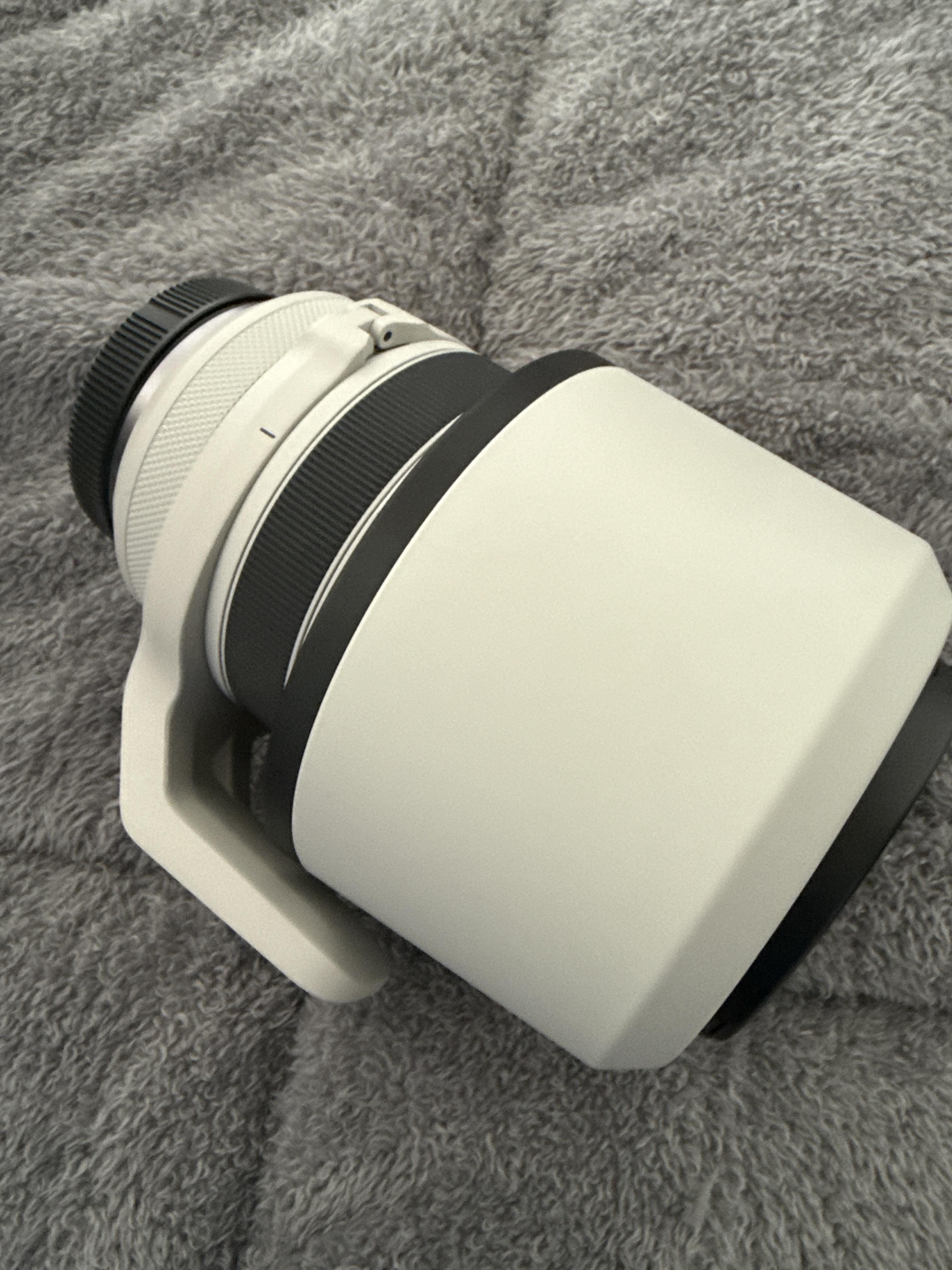 Canon RF70 200mm F2.8L IS USM Telephoto Zoom Lens for EOS R Series