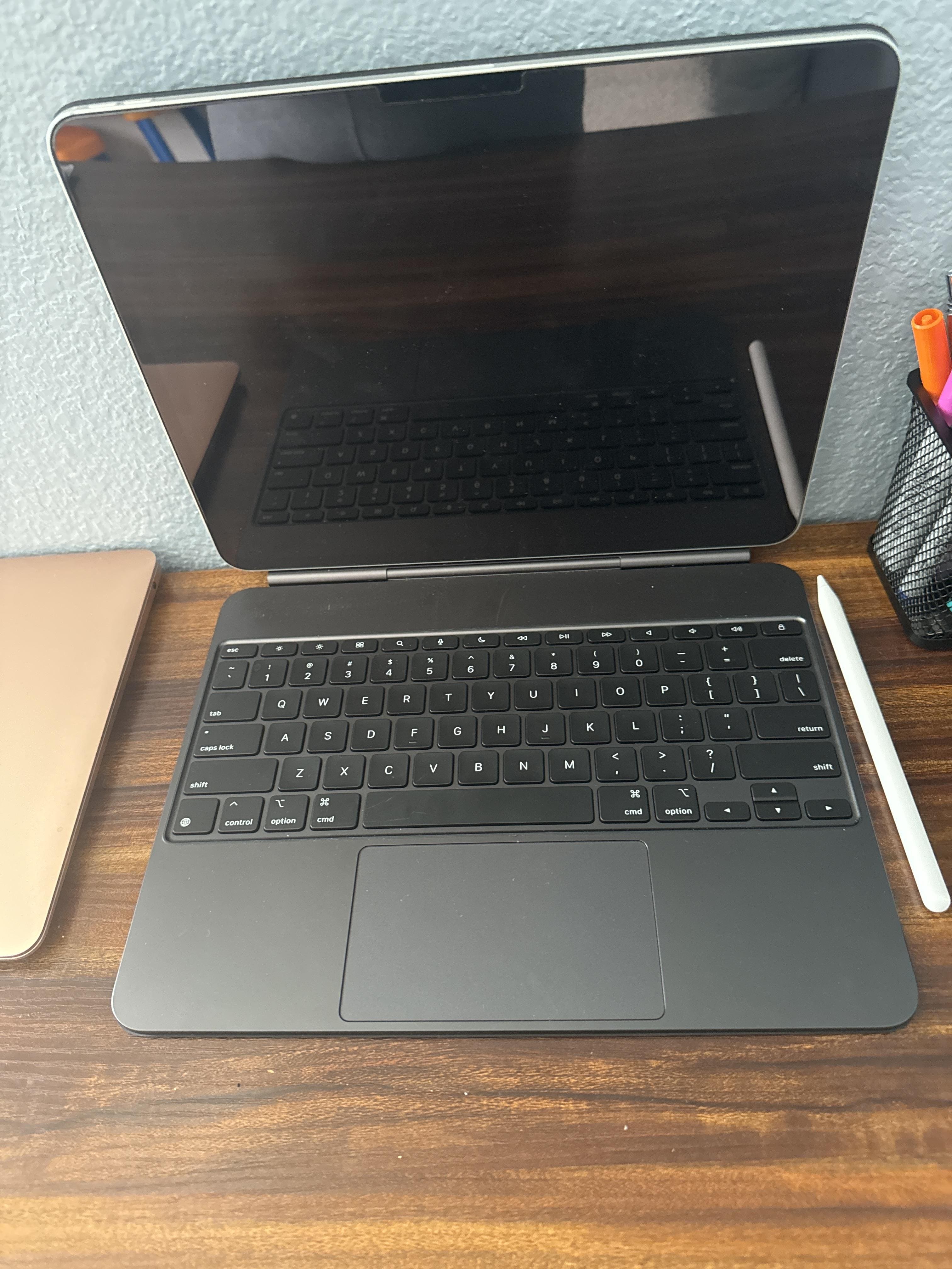 iPadpro m4 11インチ magickeyboard＋α Apple Magic Keyboard for iPad Pro 11‑inch (M4 and M5) Black