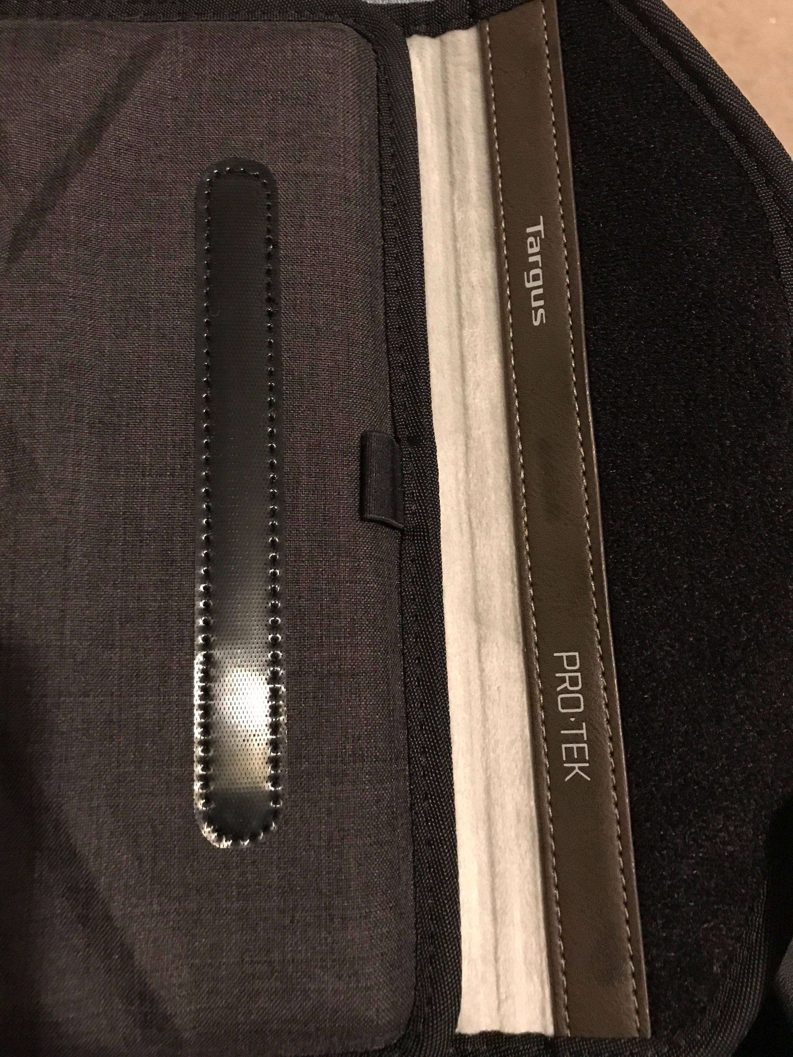 Fine Velcro closure, click to load a larger version