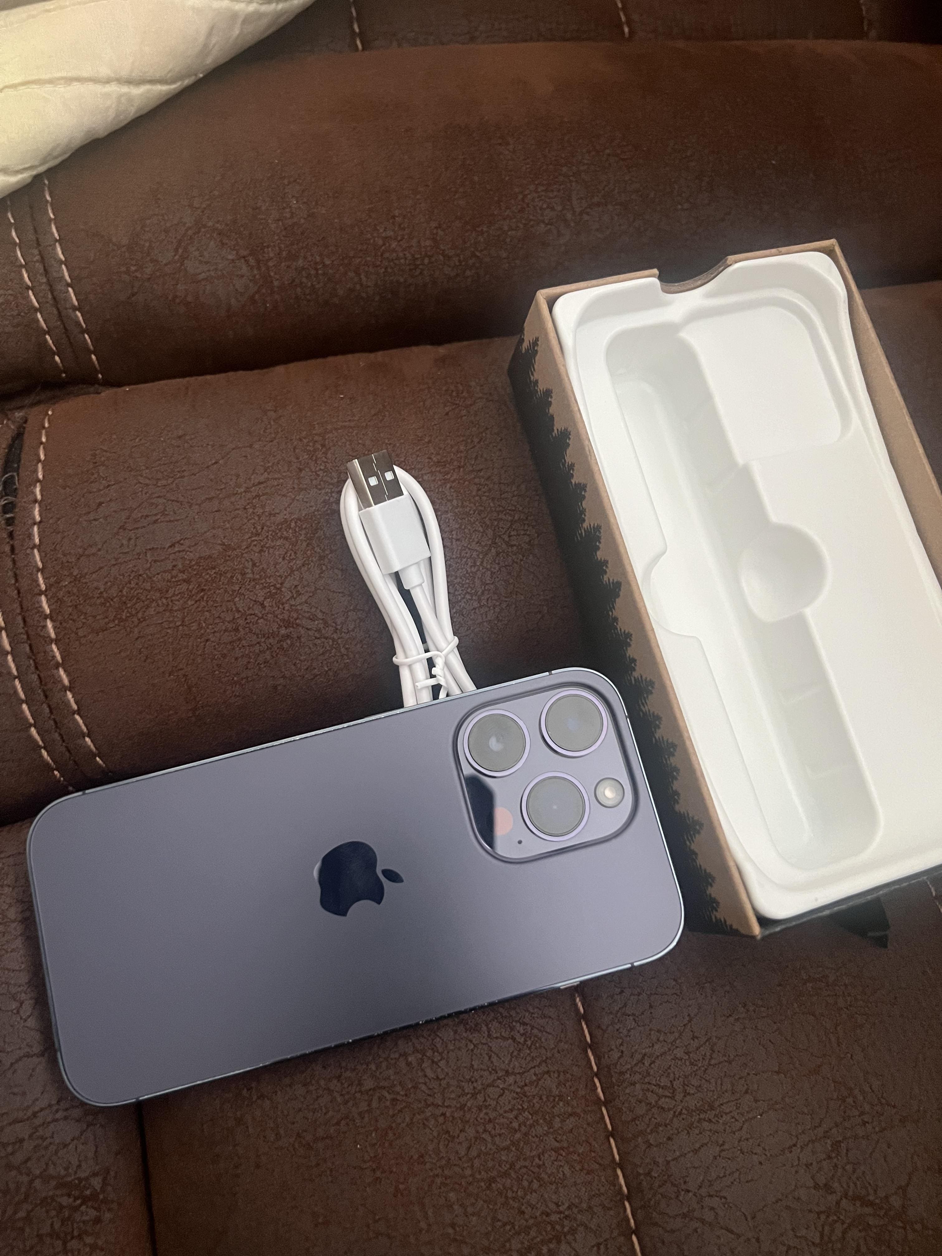 Apple Pre Owned Excellent iPhone 14 Pro 5G 128GB (Unlocked) Deep