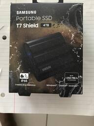 Samsung T7 Shield 4TB External USB 3.2 Gen 2 Rugged SSD IP65 Samsung T7 Shield 4TB External USB 3.2 Gen 2 Rugged SSD IP65