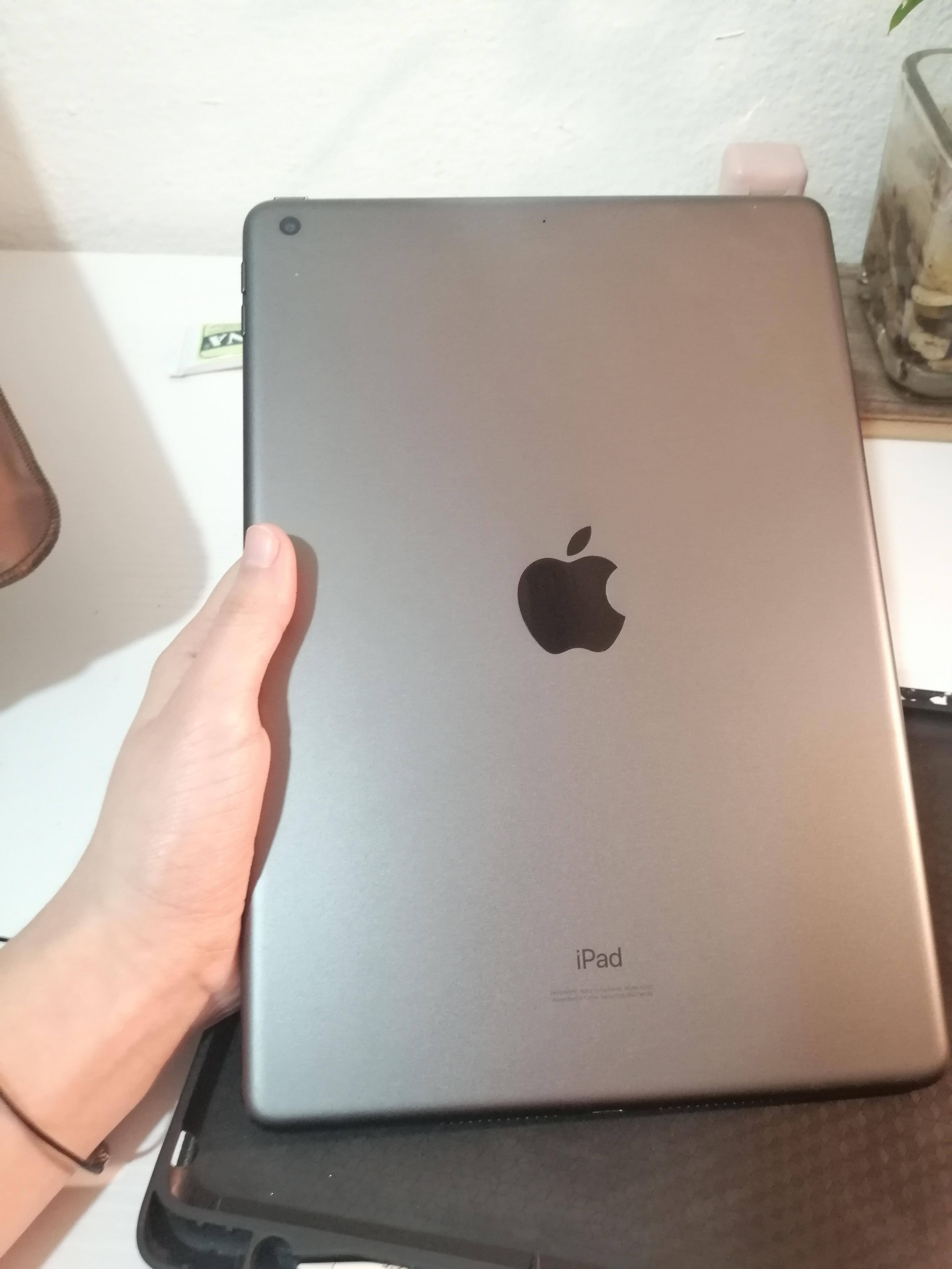 Apple - MW782J/A シルバー iPad 10.2イ㌅第7 Wi-Fi 128GB Amazon.com : 2019 Apple iPad (10.2-inch, Wi-Fi, 128GB