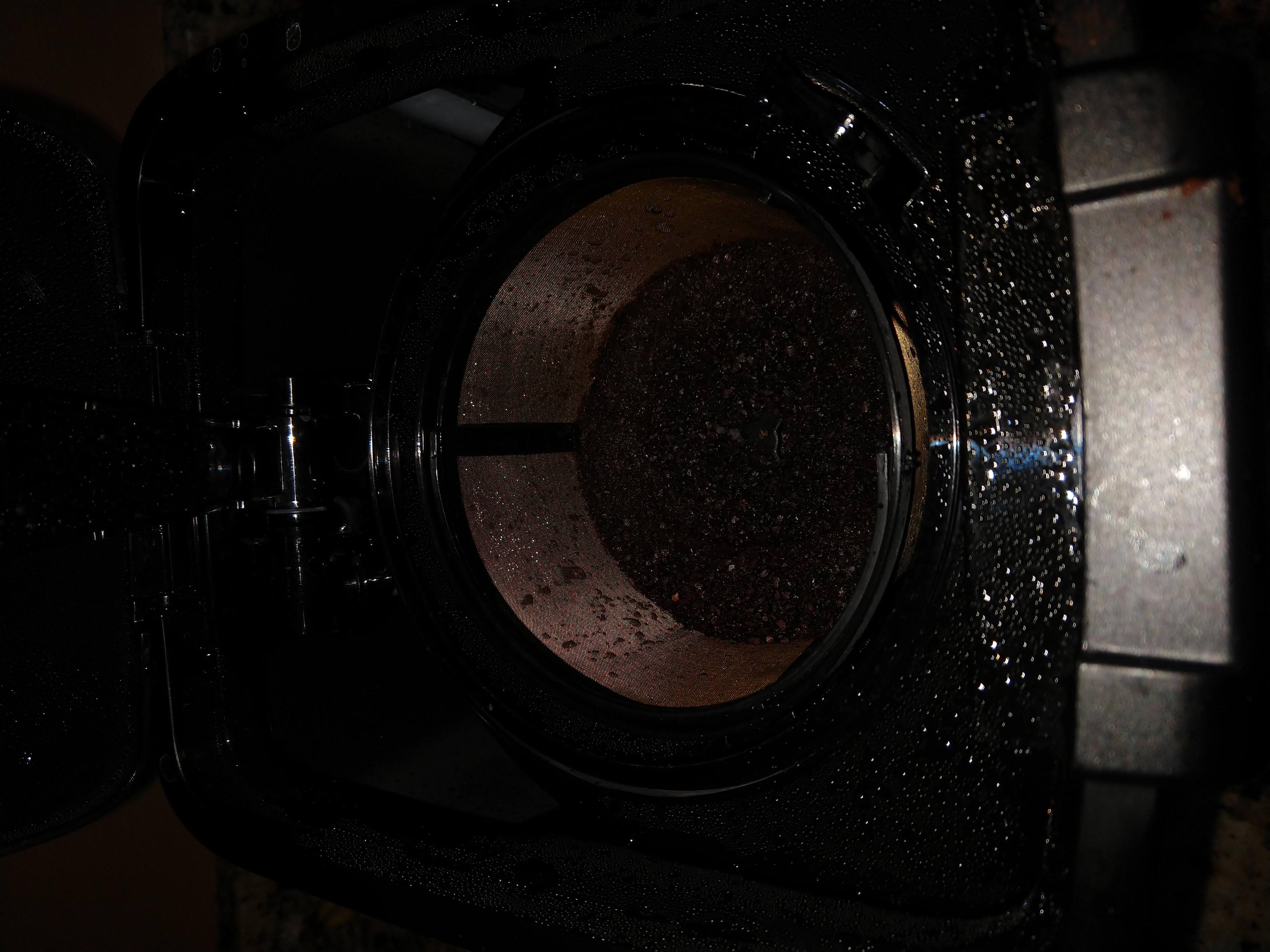 Basket with coffee used, click to load a larger version