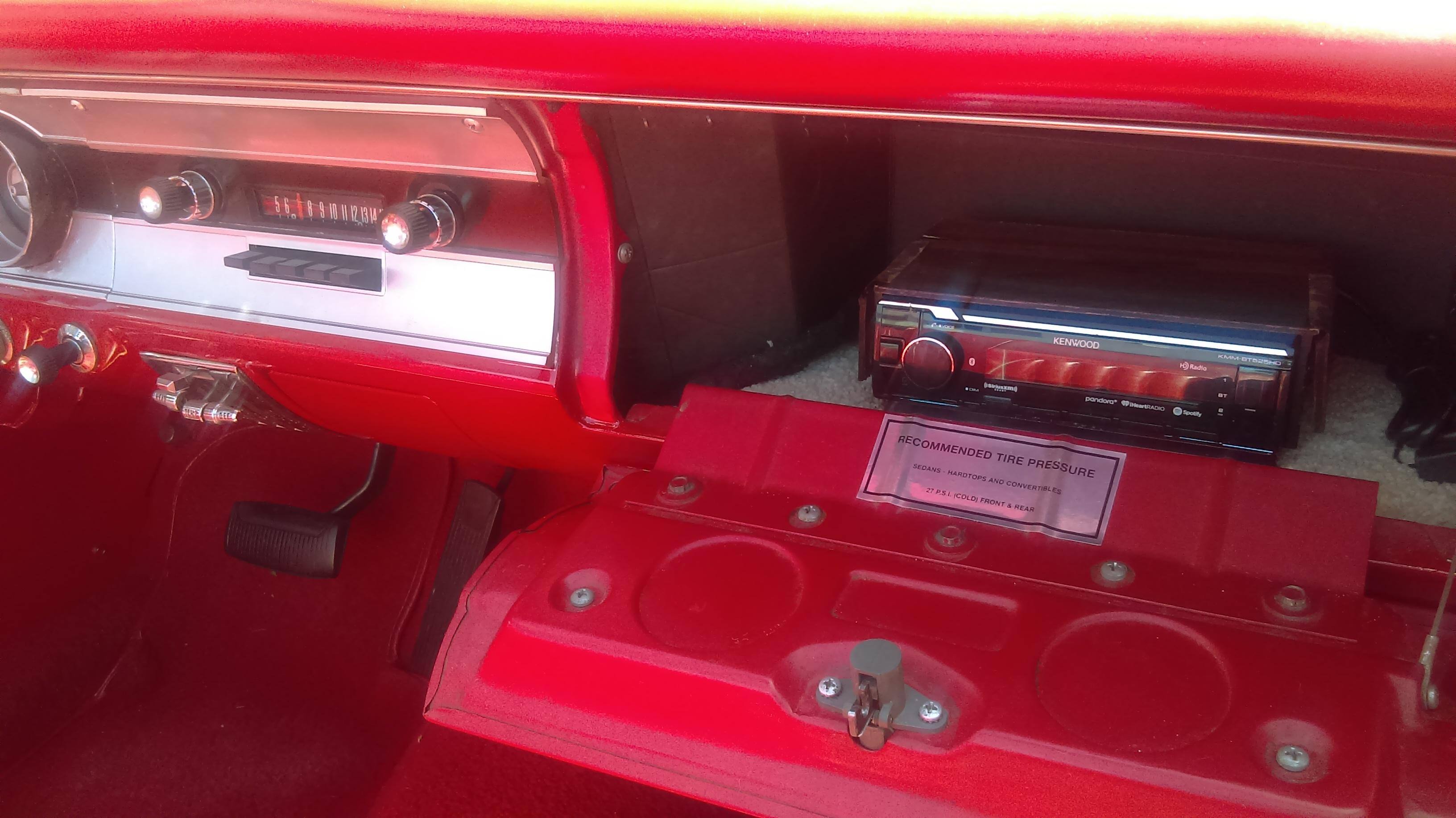 Kenwood Stereo in glove box, click to load a larger version