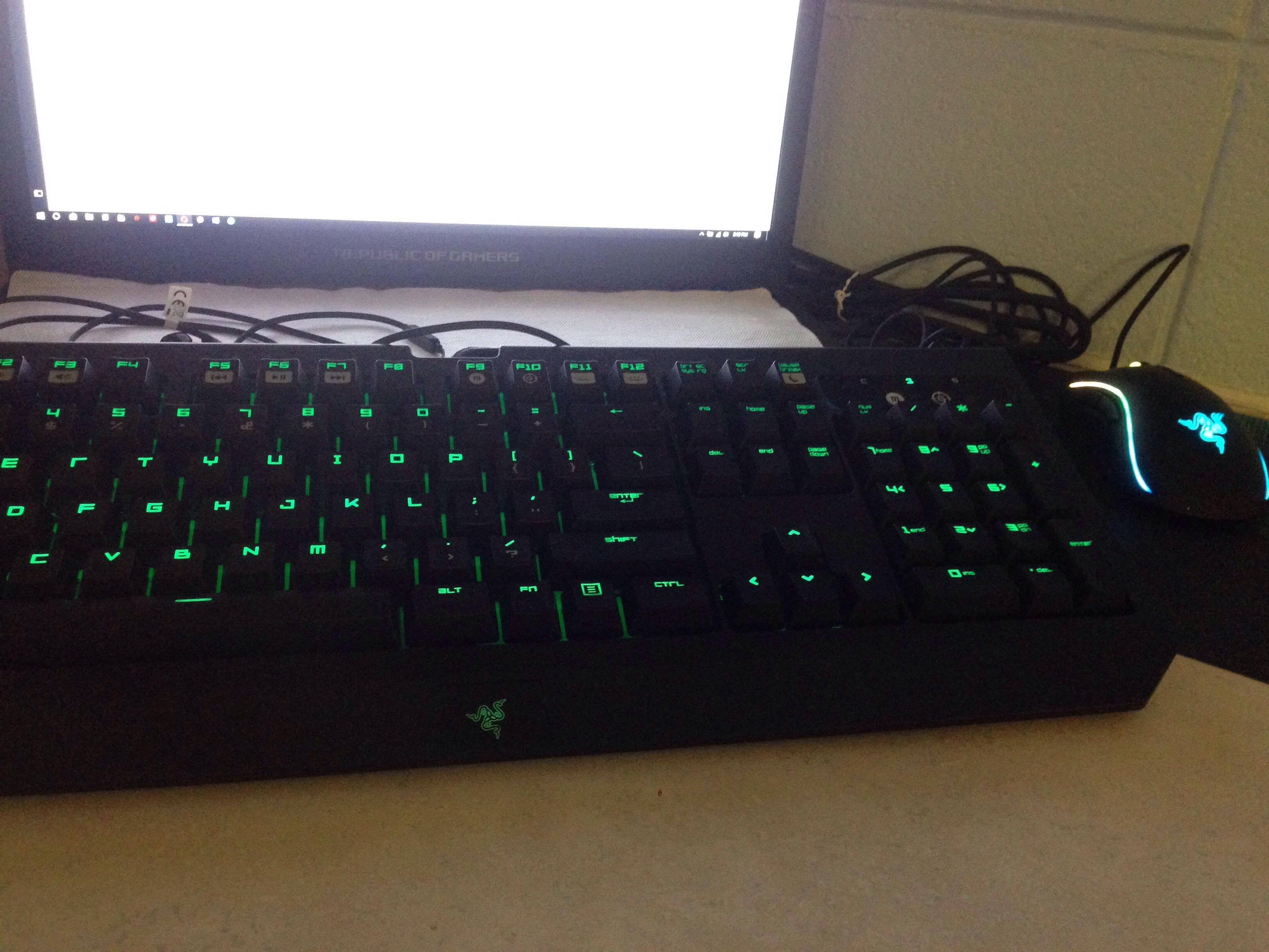 Razer Blackwidow Ultimate 16 Edition Wired Gaming Mechanical Switch Keyboard With Back Lighting Black Rz03 R3u1 Best Buy