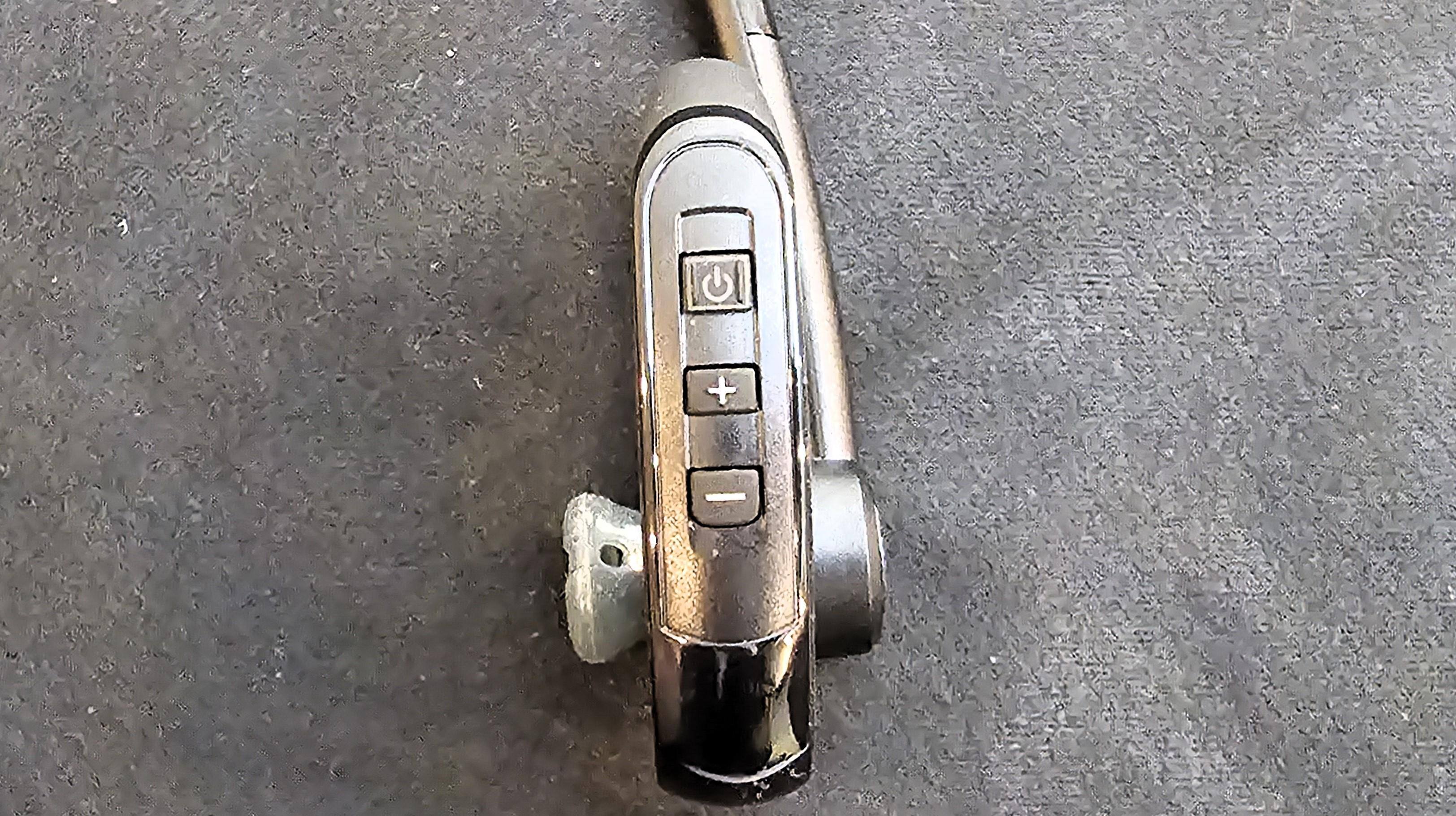 Power, Assistant, and volume up and down, click to load a larger version