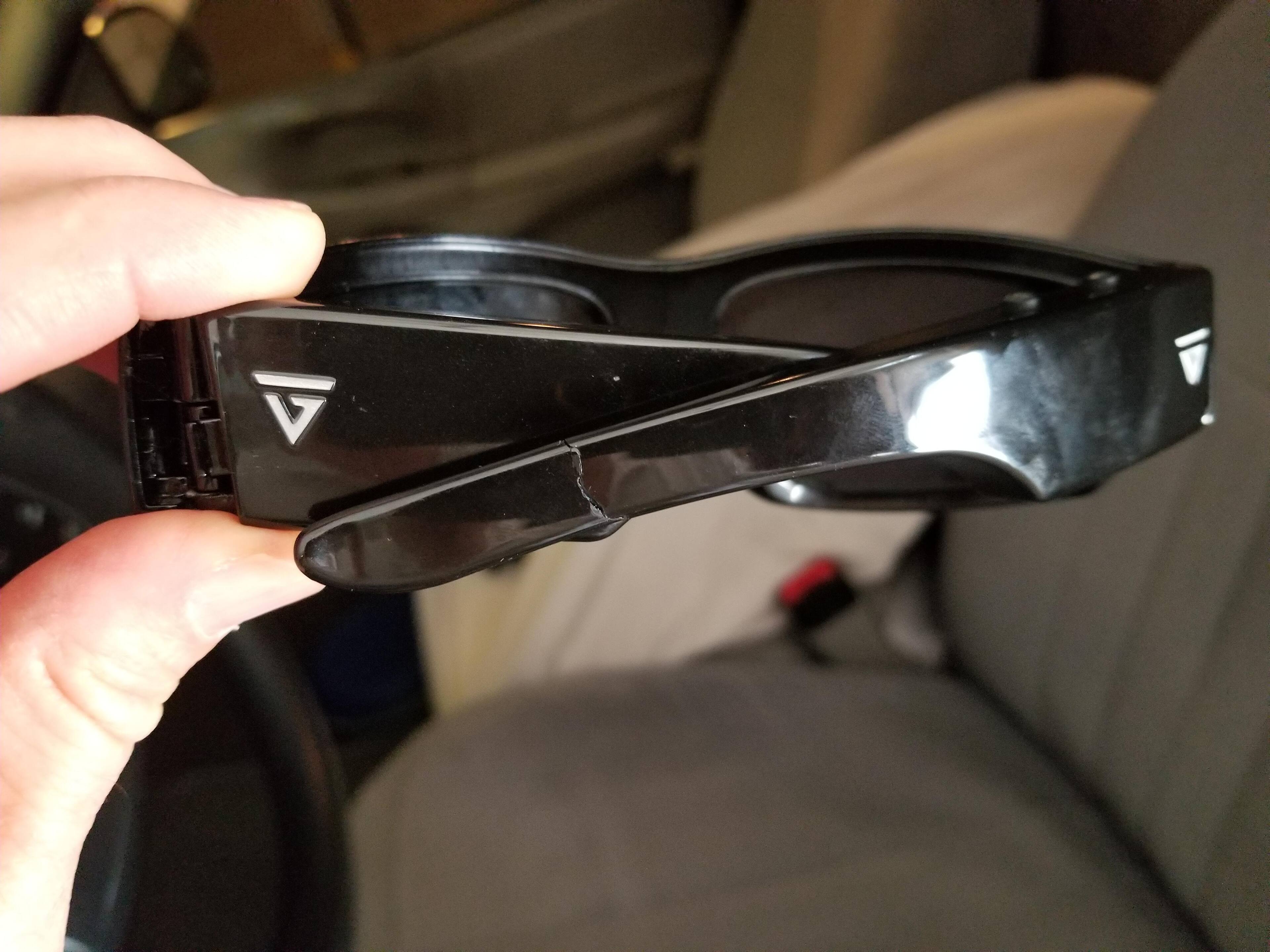 Go Vision frame stress fracture, click to load a larger version