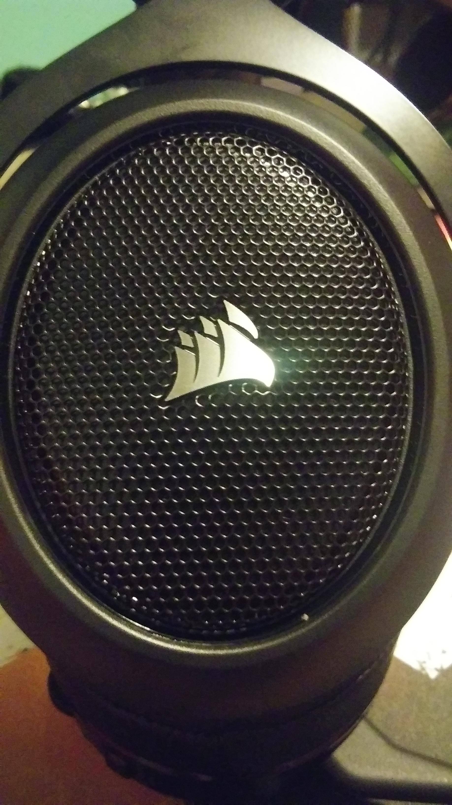 The side of the headset, click to load a larger version