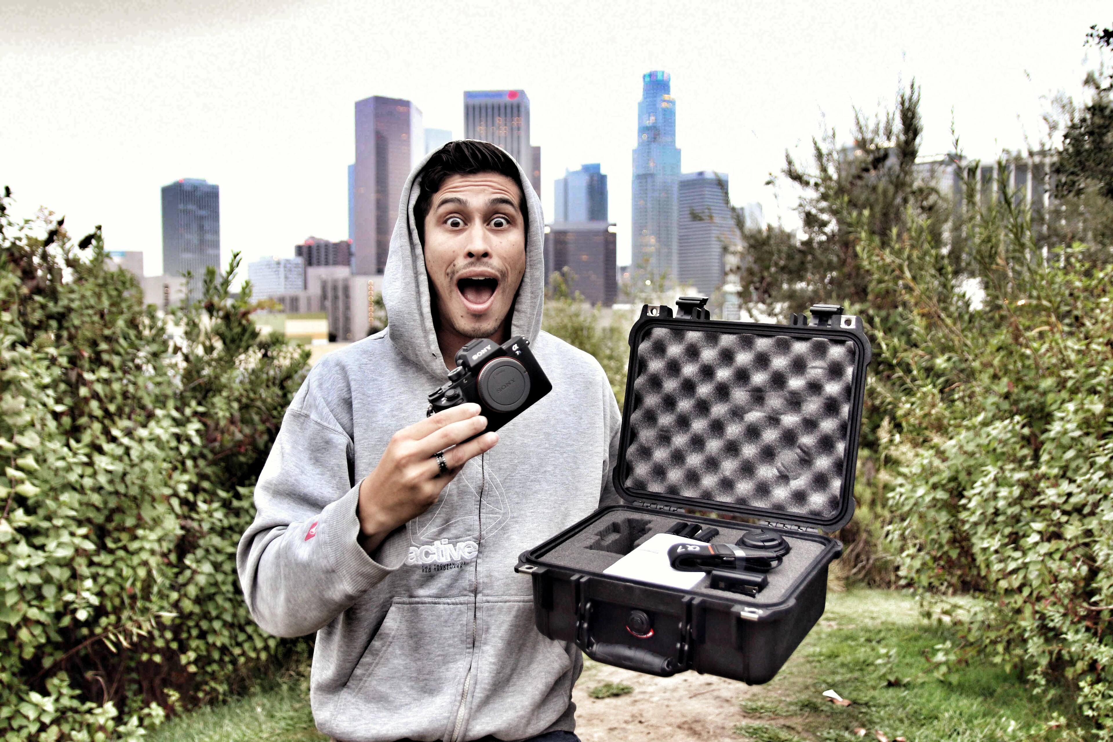 OMG SONY IS INCREDIBLE, click to load a larger version