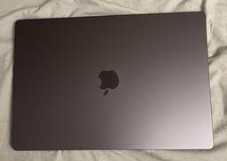 Apple MacBook Pro 16 Apple MacBook Pro 16