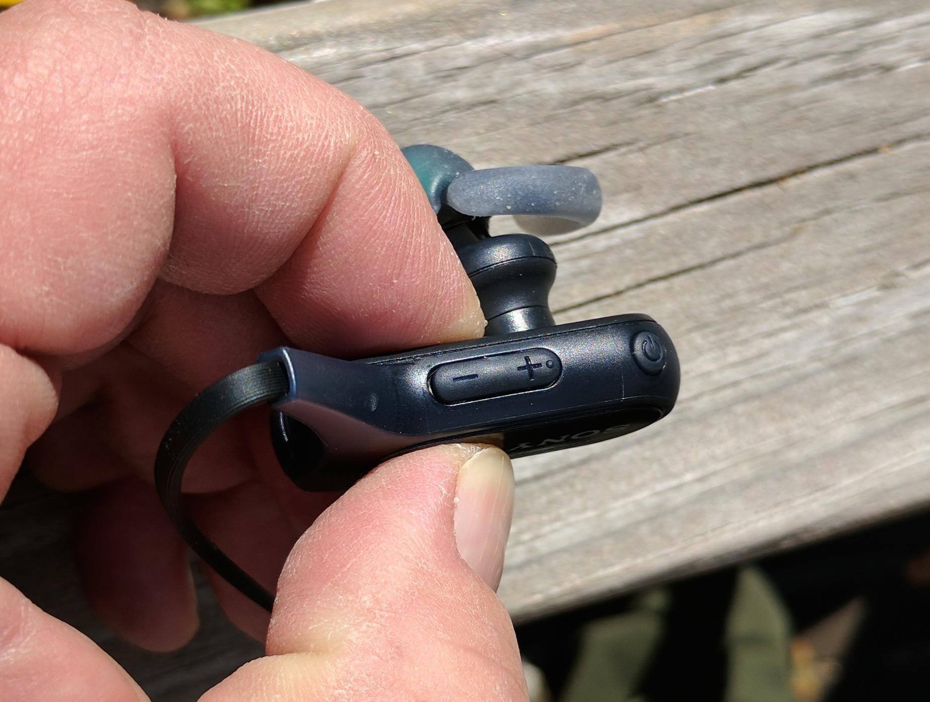 The buttons are small but that didn't present a problem., click to load a larger version