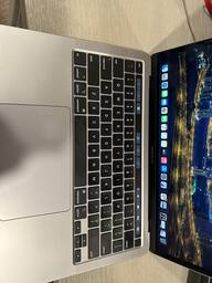 Apple Geek Squad Certified Refurbished MacBook Pro 13 Apple Geek Squad Certified Refurbished MacBook Pro 13