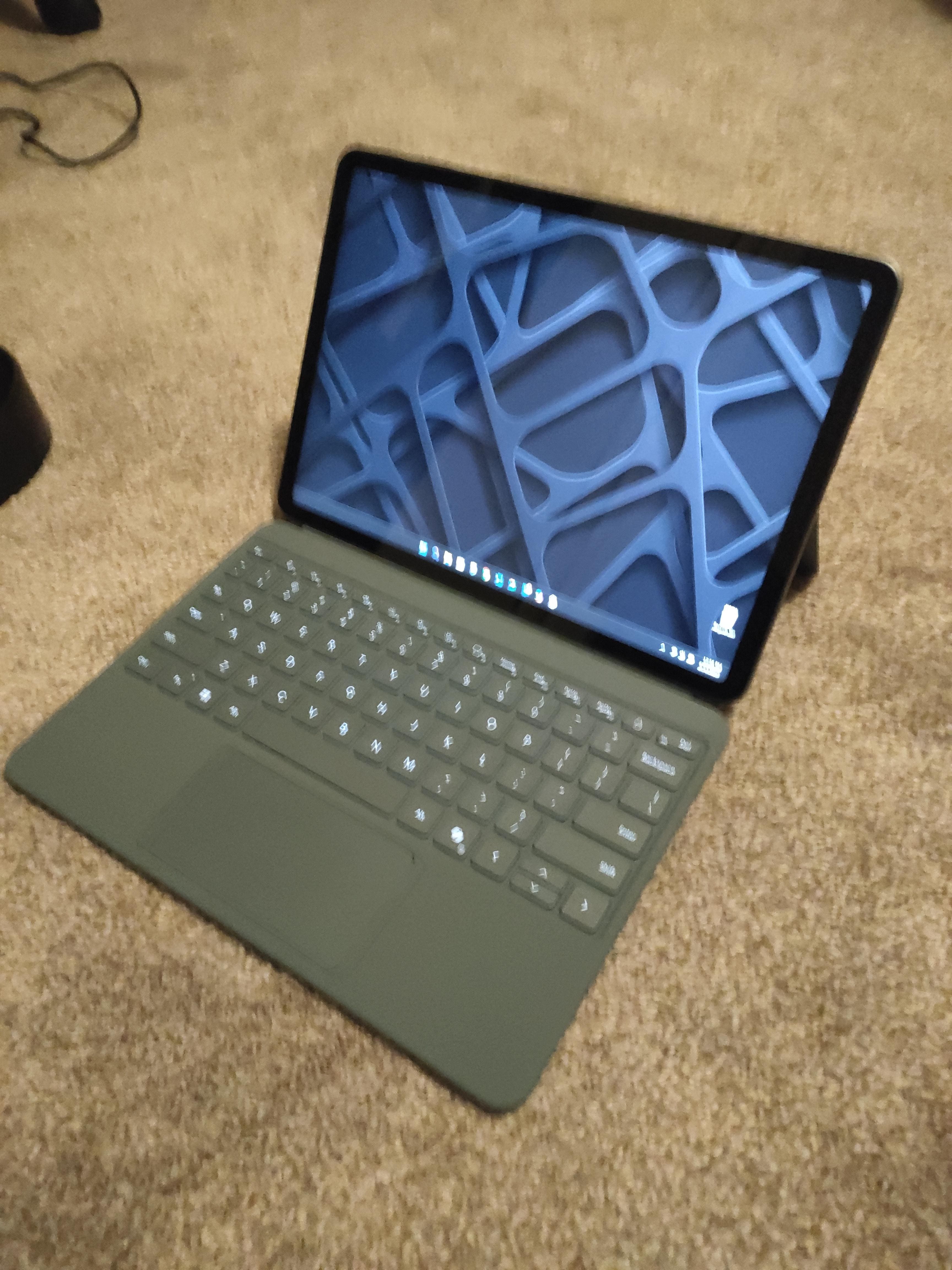 Microsoft Surface Pro Copilot+ PC 12