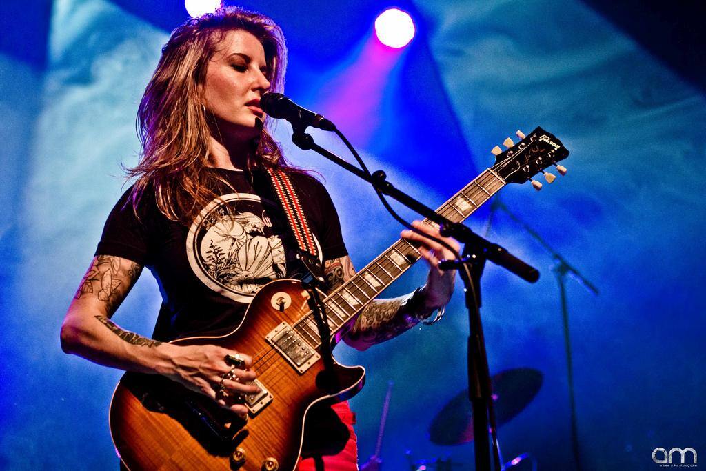 Singer Laura Pleasents!, click to load a larger version