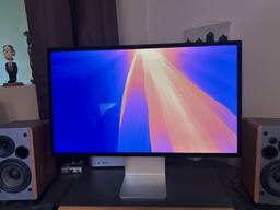 Apple Studio Display Standard glass Tilt adjustable stand Apple Studio Display Standard glass Tilt adjustable stand