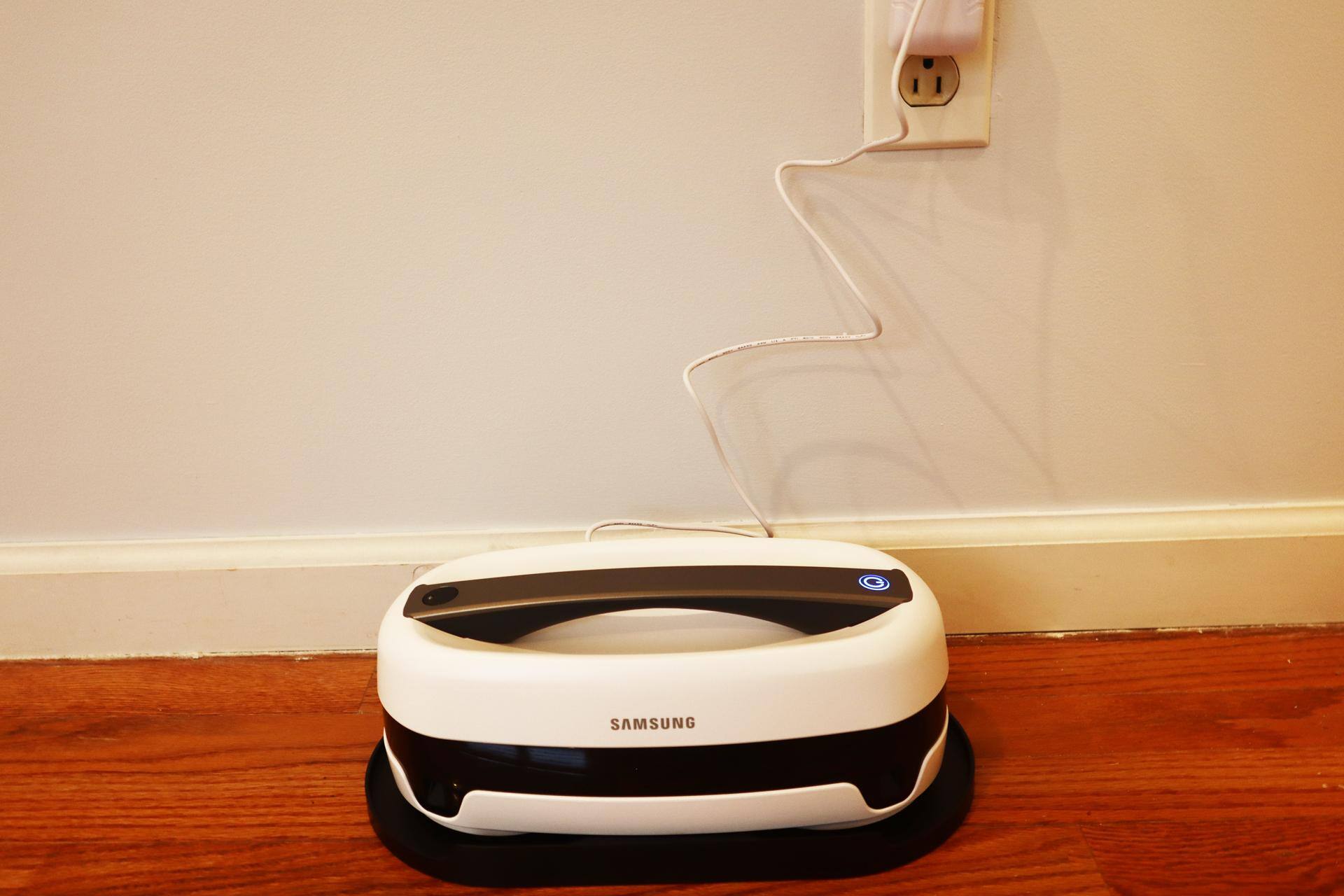 base storage and charging, click to load a larger version