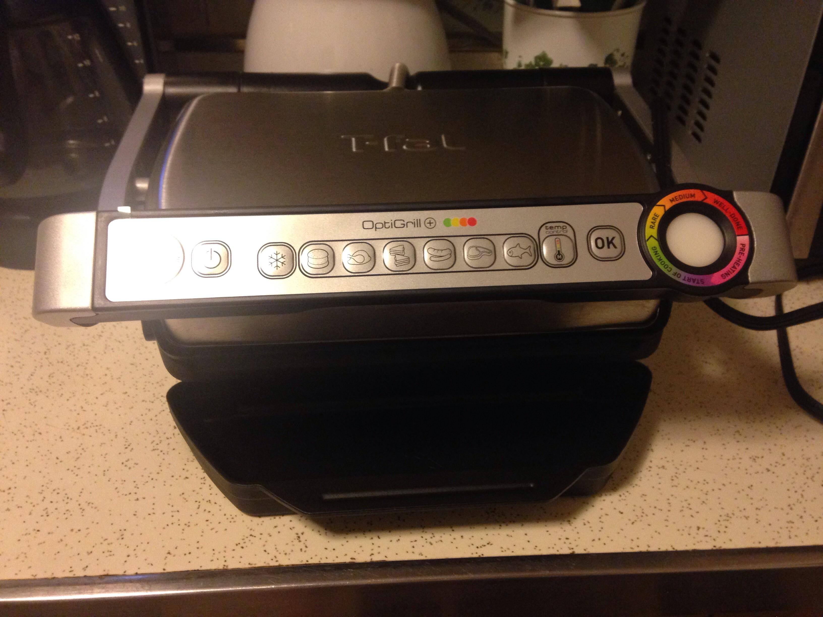 Dave's new grill, click to load a larger version