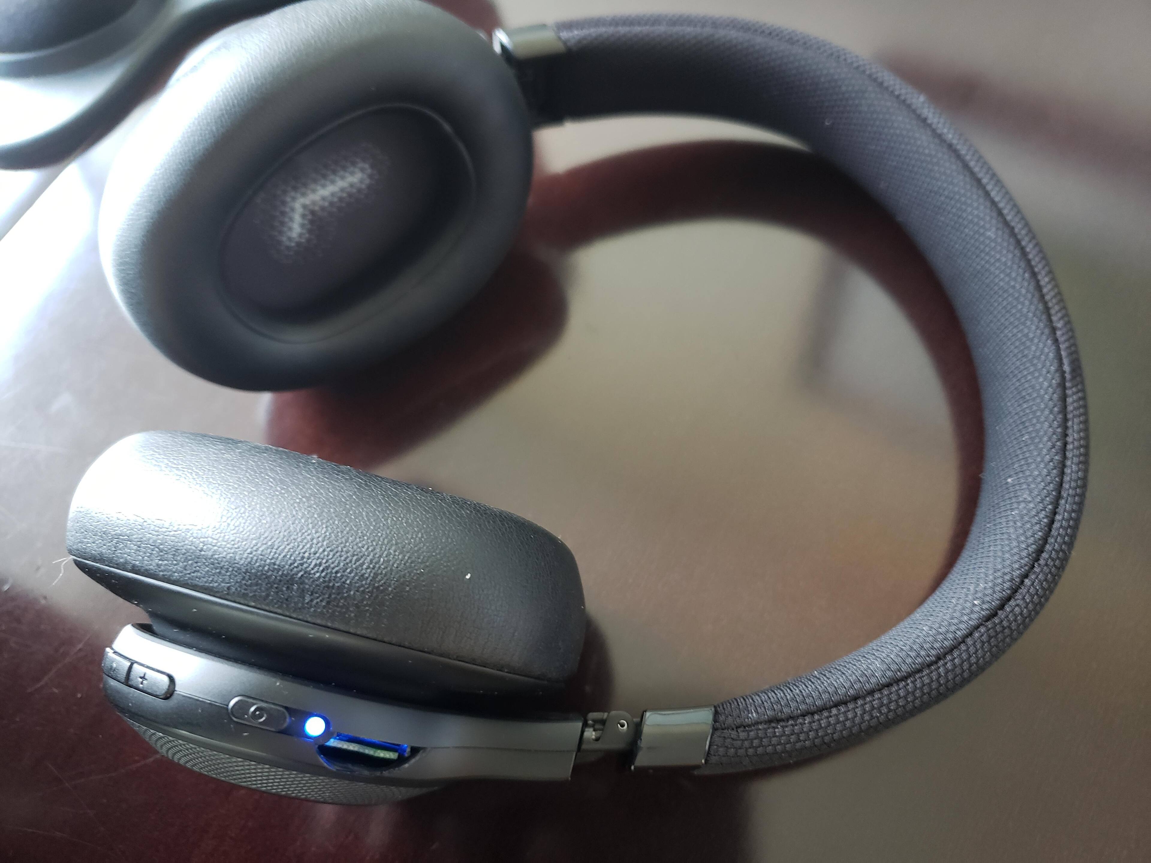 Crack above power button, click to load a larger version