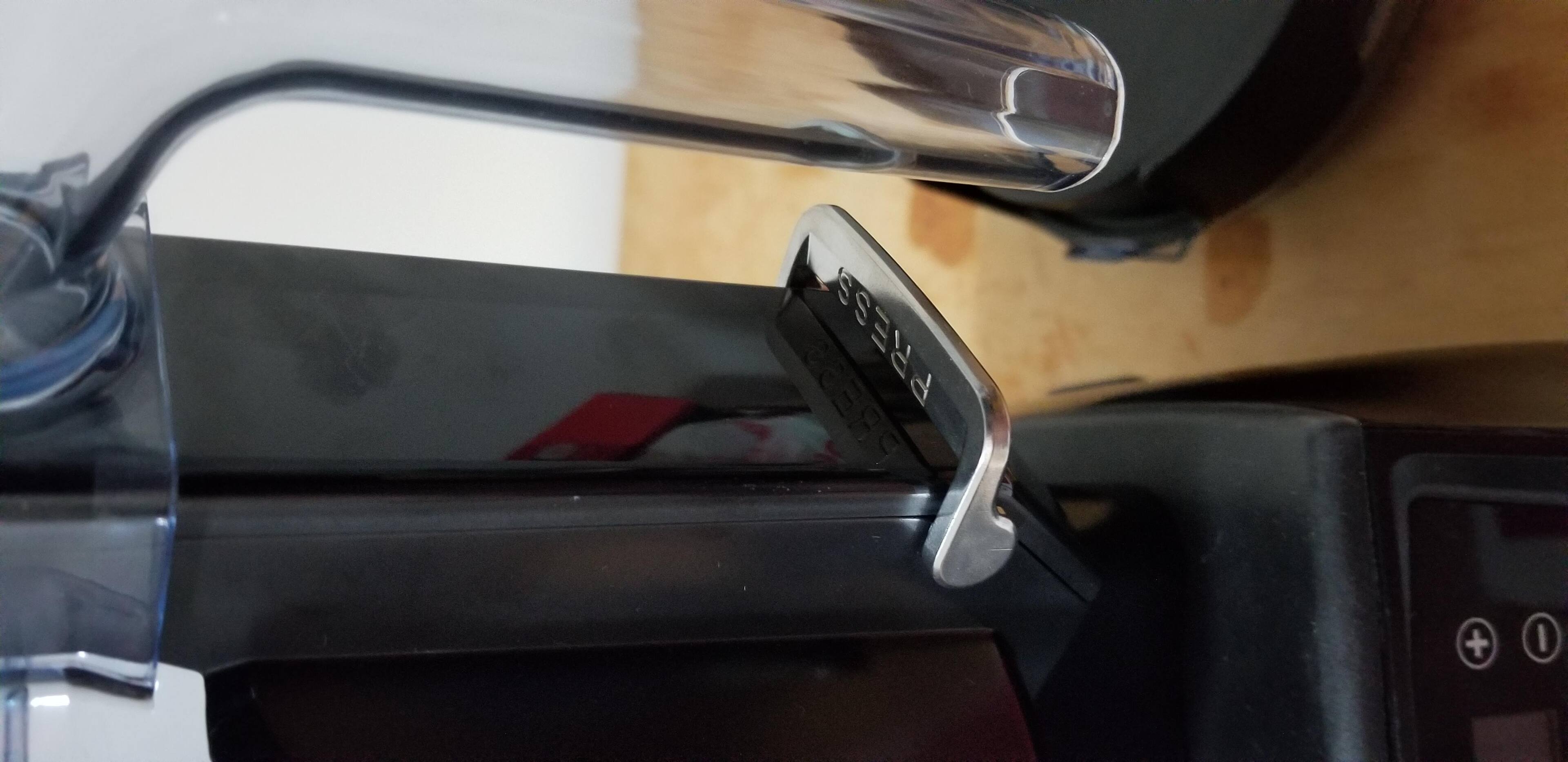 Press this to remove the whole container, click to load a larger version