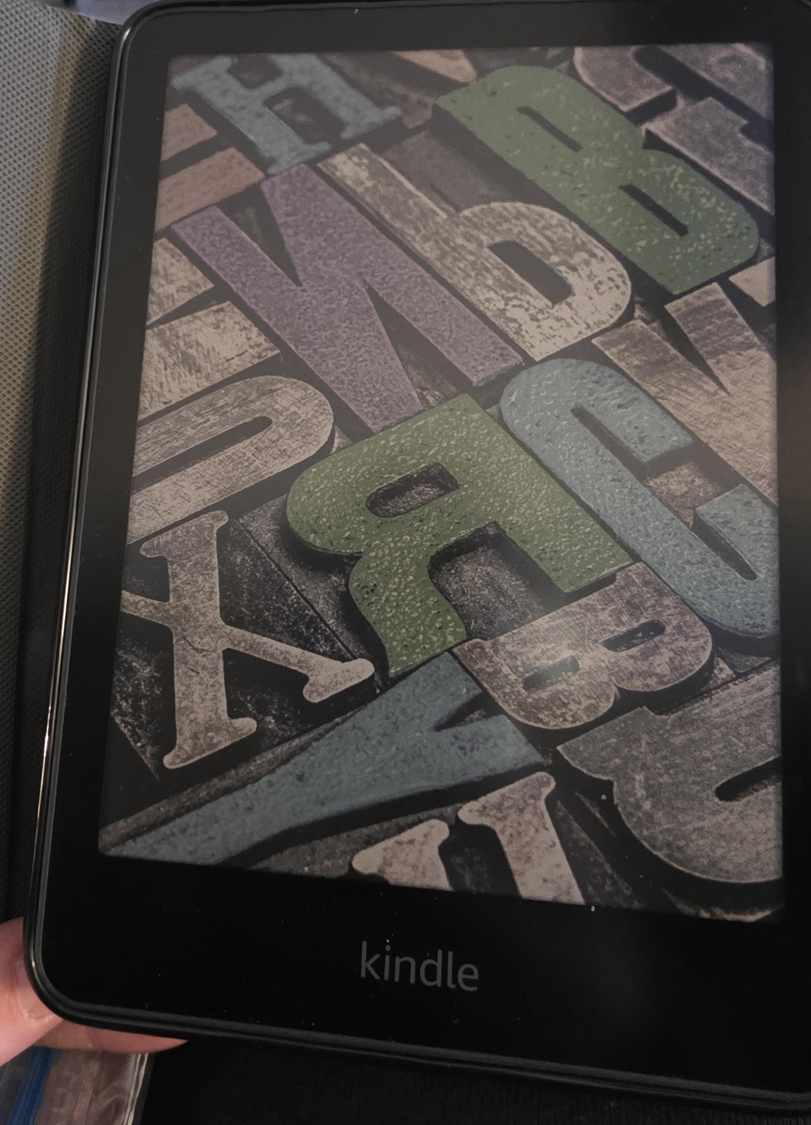 Amazon Kindle Colorsoft 16 GB – With color display and adjustable
