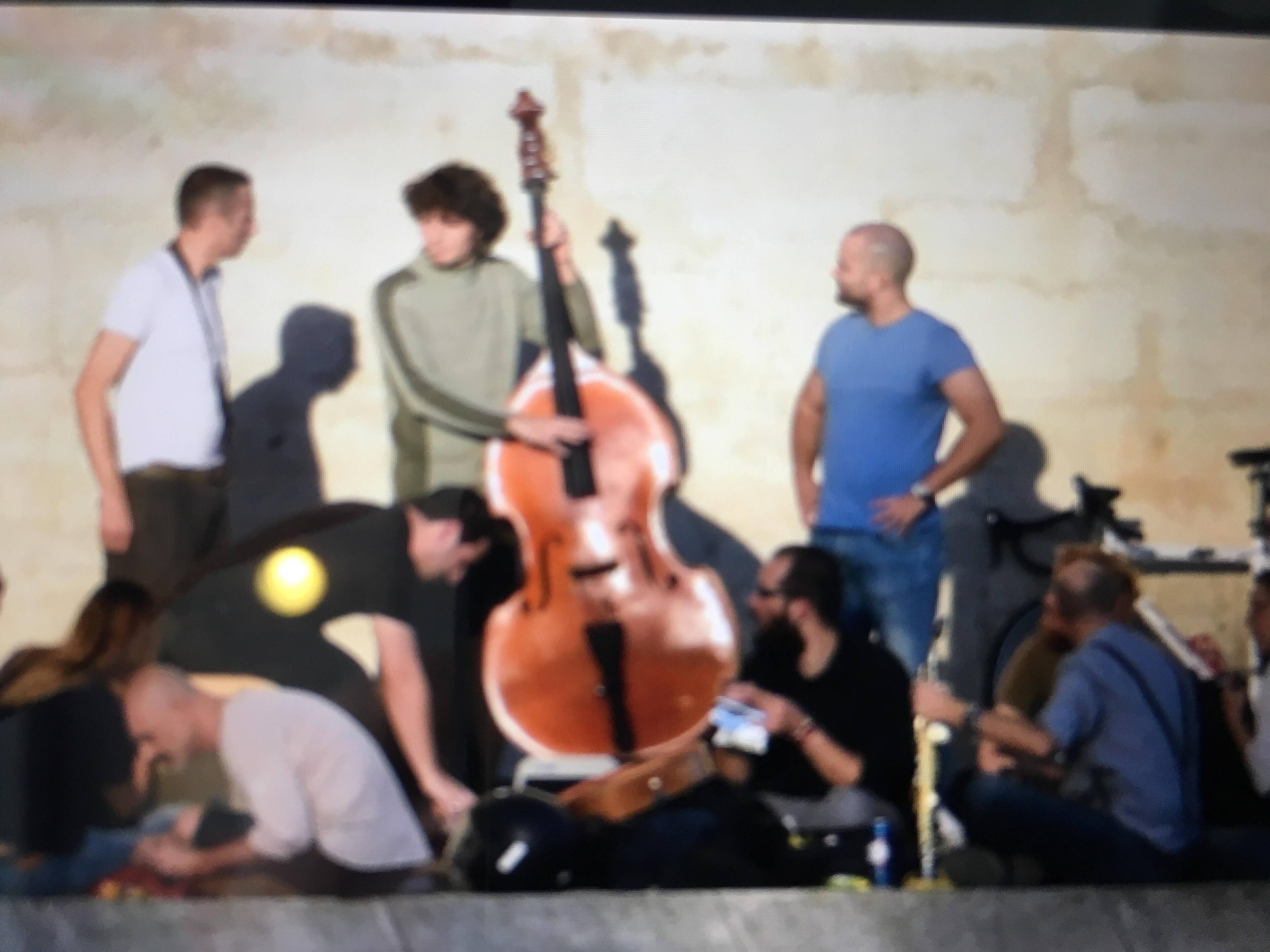 Same photo Drilled down, click to load a larger version