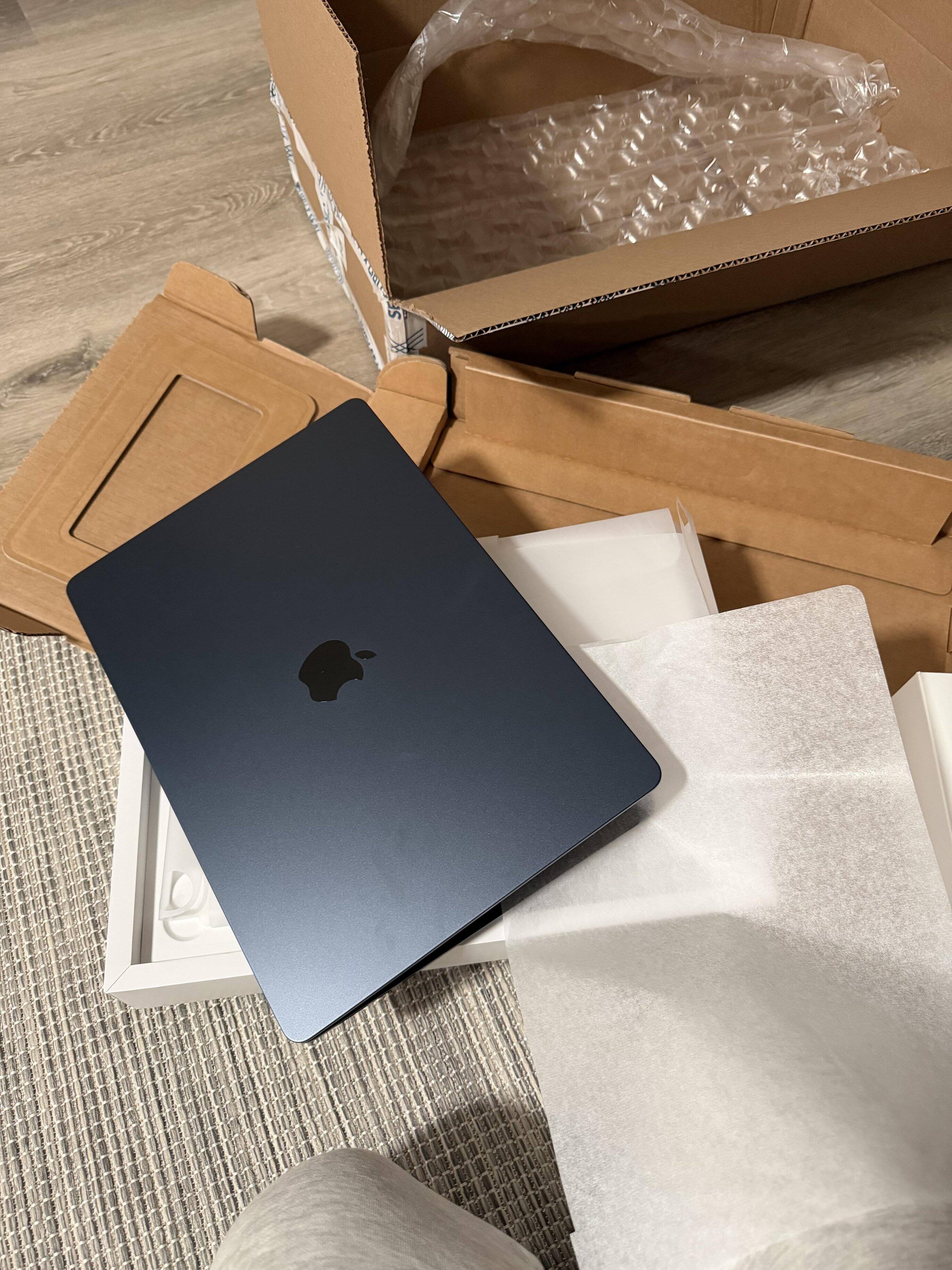 Apple MacBook Air 15 inch Laptop Apple M3 chip Built for