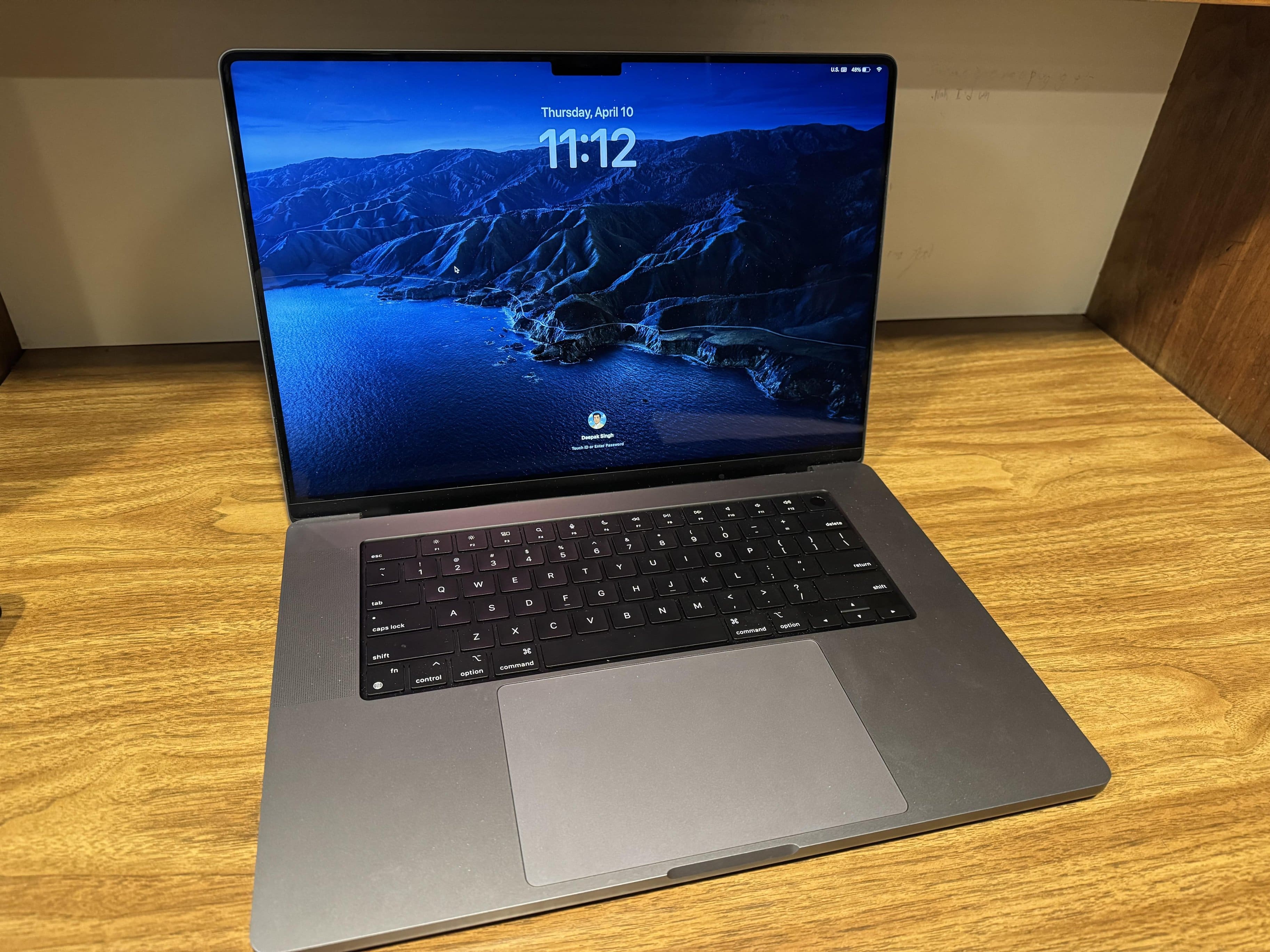 Geek Squad Certified Refurbished MacBook Pro 16