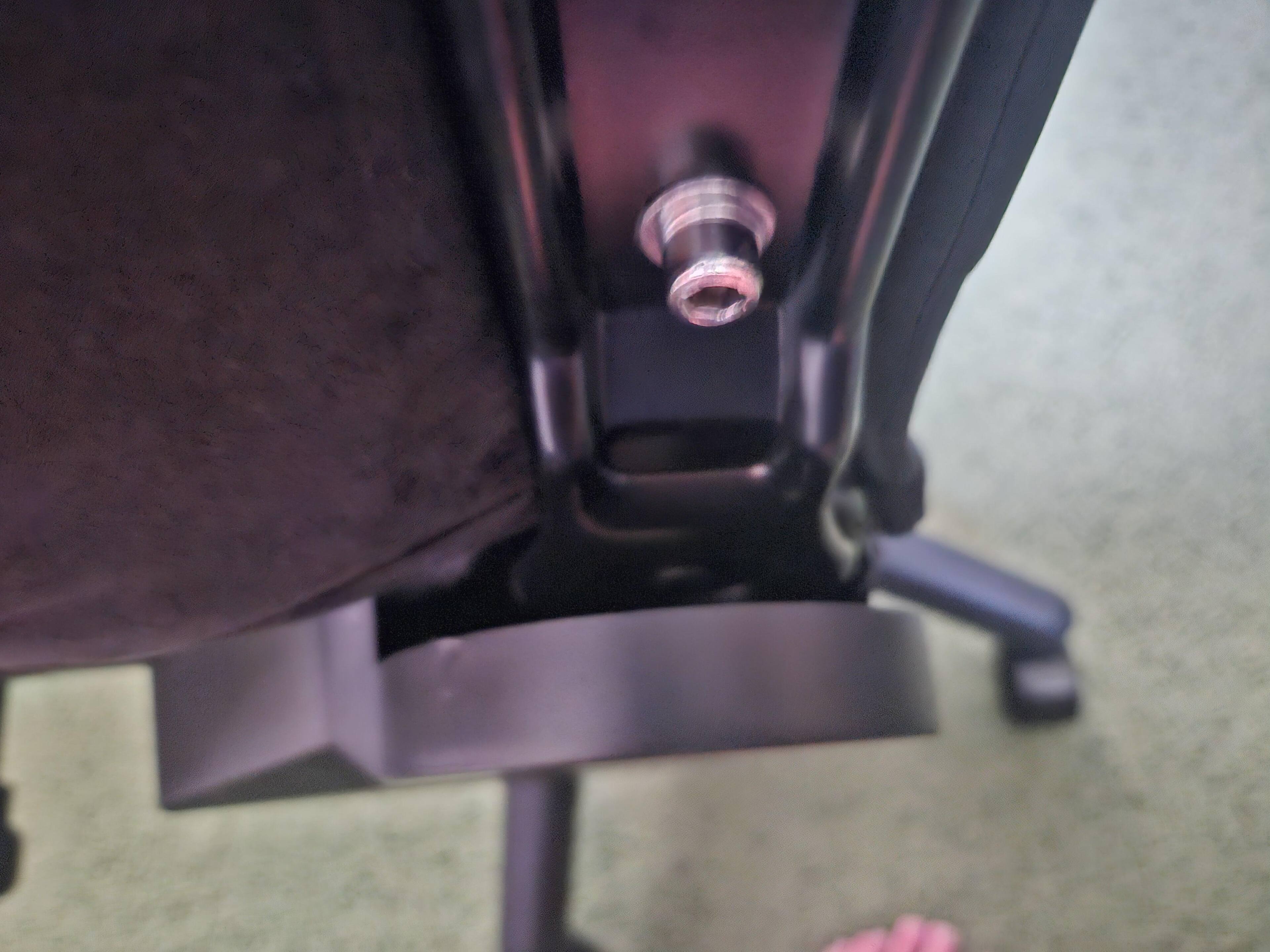 the loose hinge cover, click to load a larger version